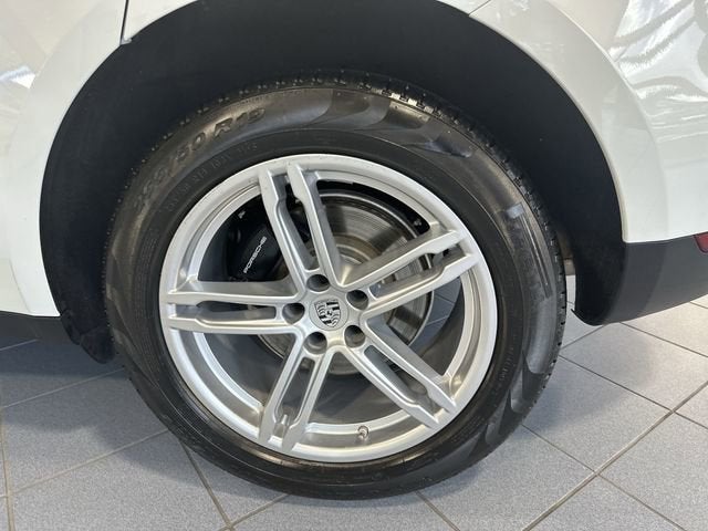 2018 Porsche Macan 4DR SUV AWD