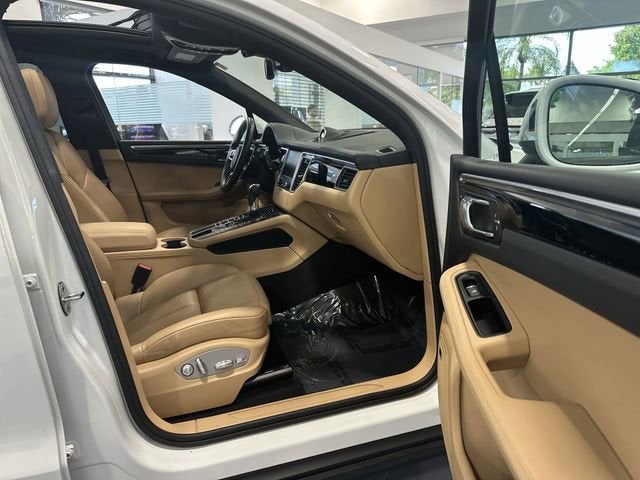 2018 Porsche Macan 4DR SUV AWD