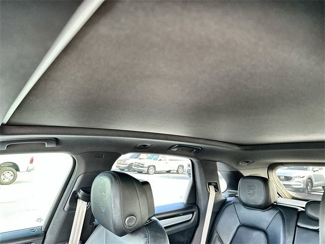 2023 Porsche Cayenne PLATINUM EDITION