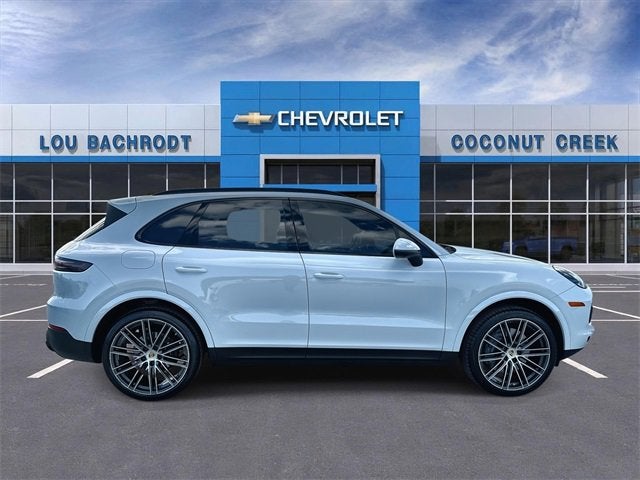 2023 Porsche Cayenne PLATINUM EDITION