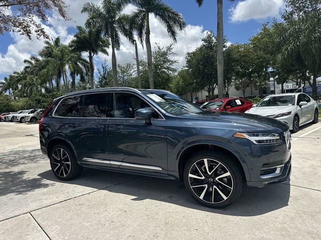 2023 Volvo XC90 Plus