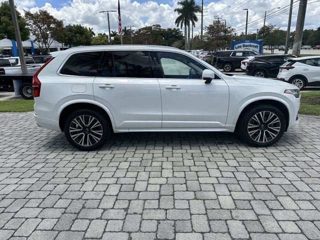 2020 Volvo XC90 Momentum