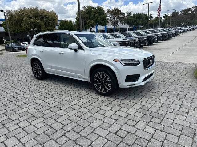 2020 Volvo XC90 Momentum
