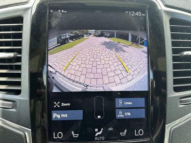 2020 Volvo XC90 Momentum