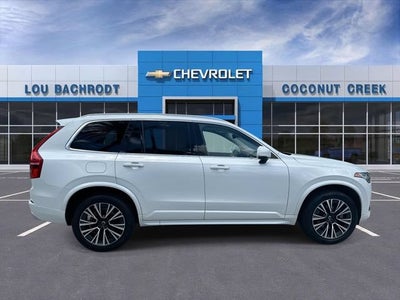 2020 Volvo XC90 Momentum