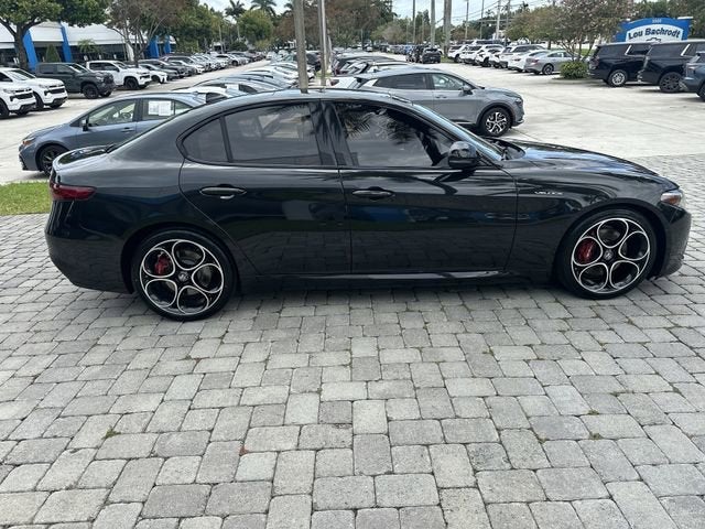 2022 Alfa Romeo Giulia Veloce