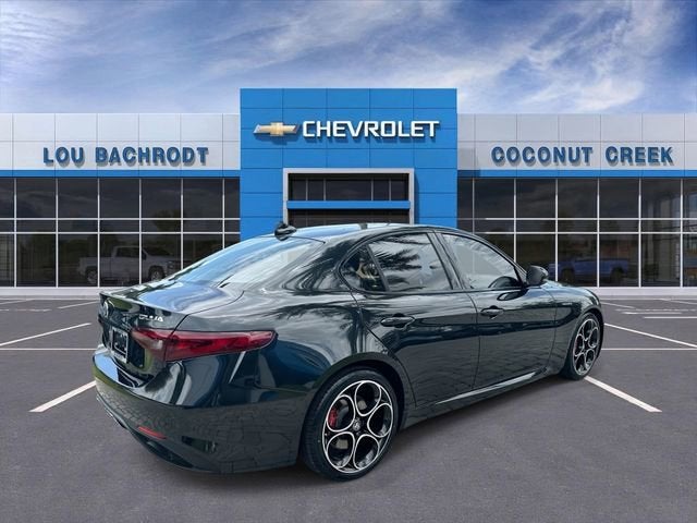 2022 Alfa Romeo Giulia Veloce