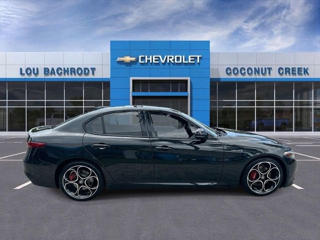 2022 Alfa Romeo Giulia Veloce