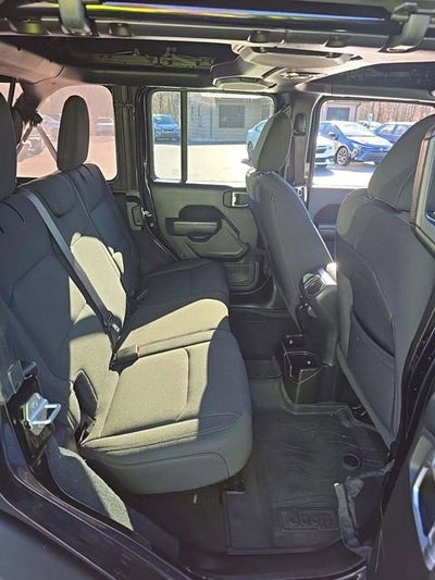 2022 Jeep Wrangler Unlimited Willys