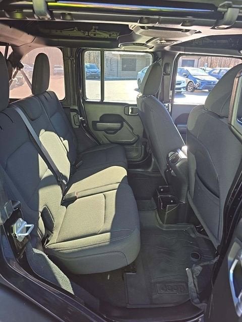 2022 Jeep Wrangler Unlimited Willys