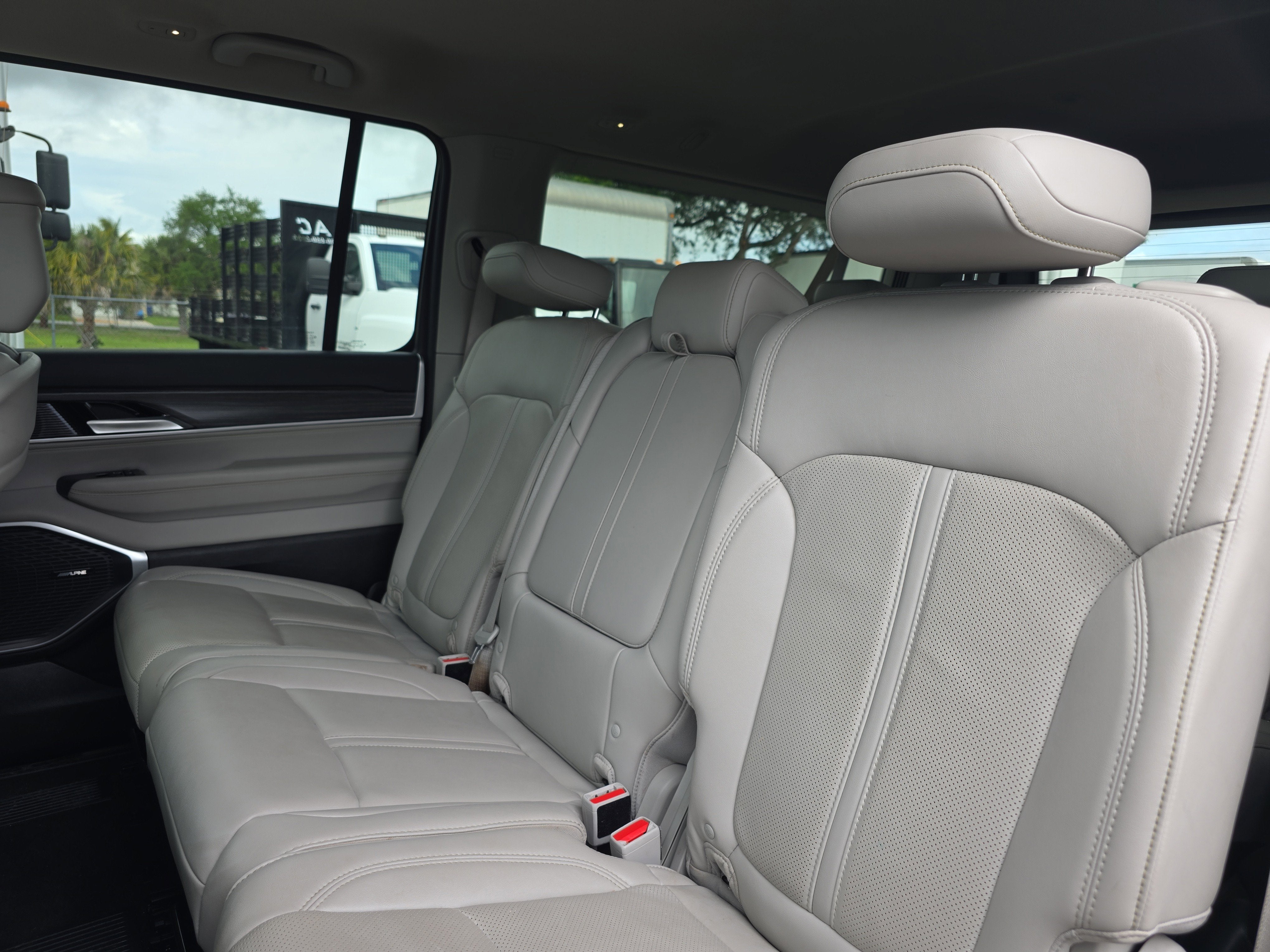 2024 Jeep Wagoneer L Series III