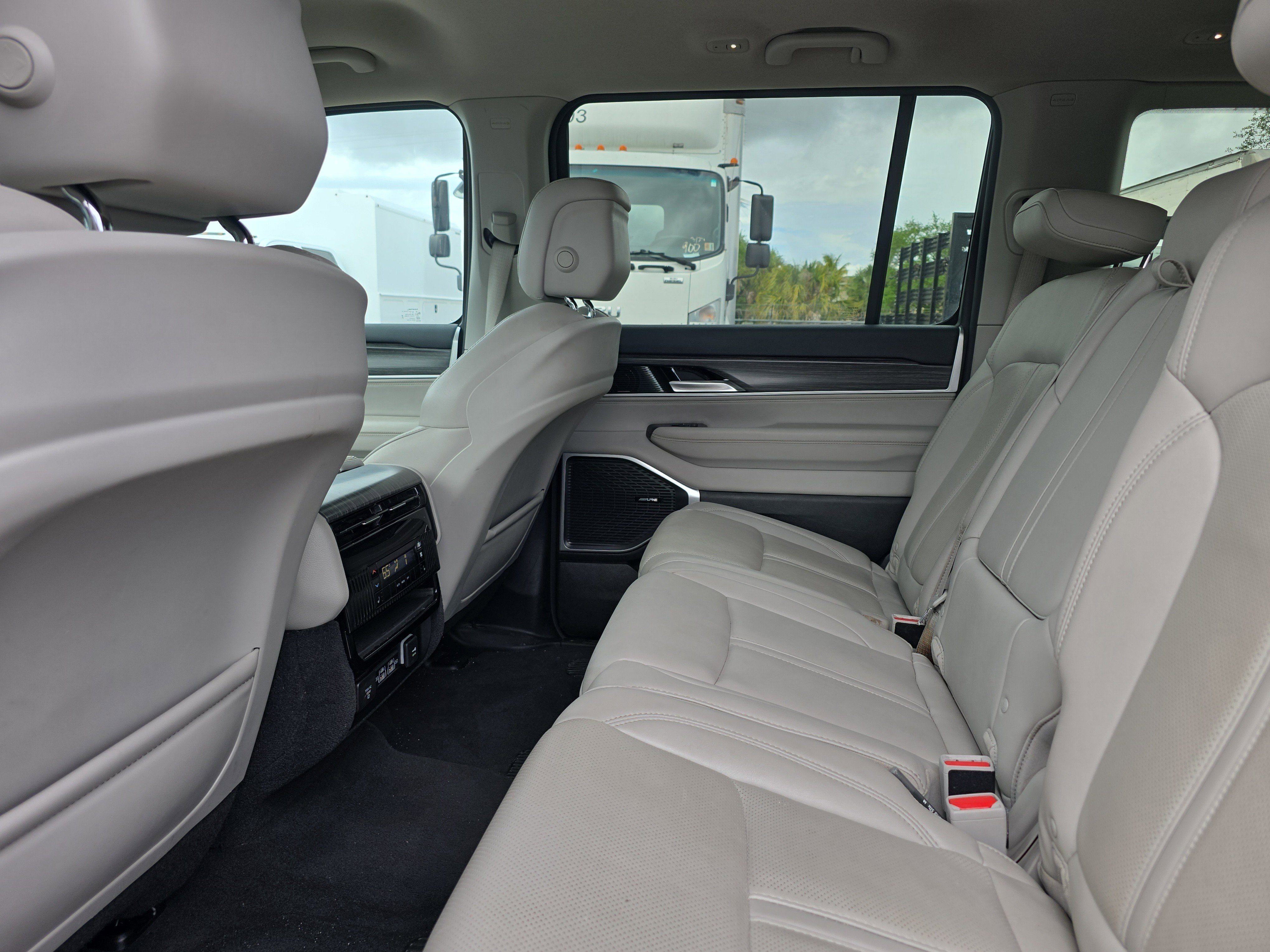 2024 Jeep Wagoneer L Series III