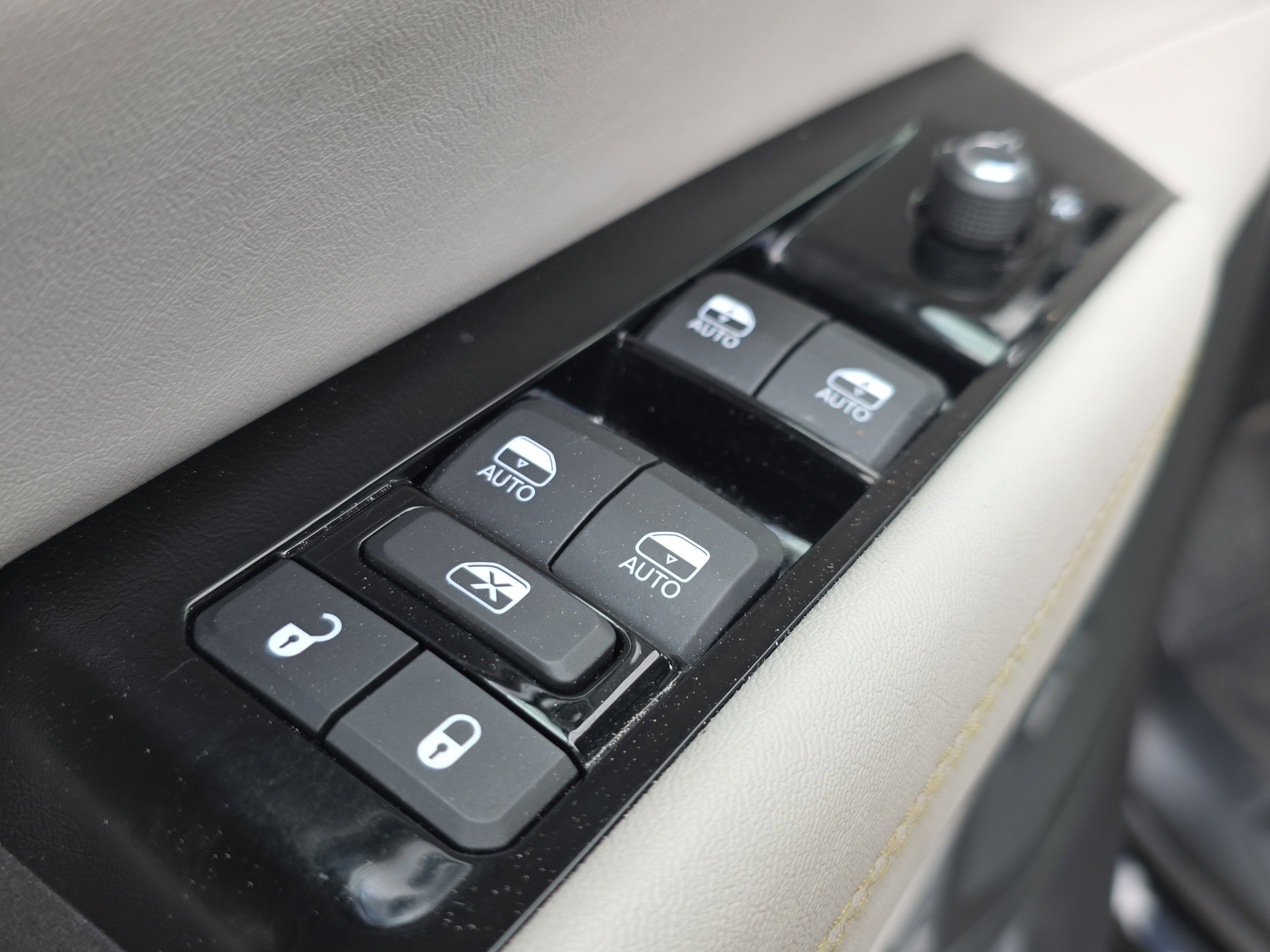 2024 Jeep Wagoneer L Series III