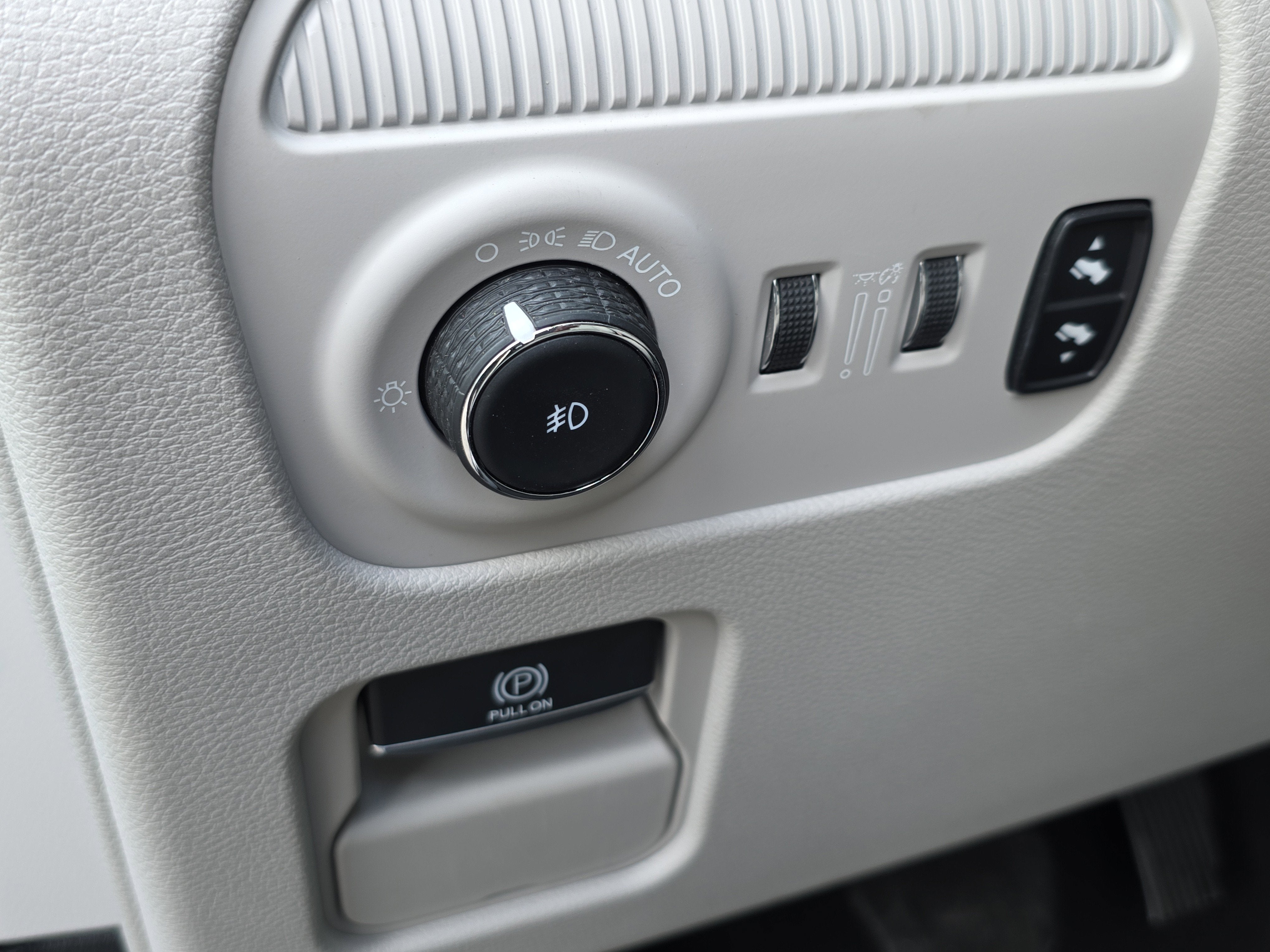 2024 Jeep Wagoneer L Series III