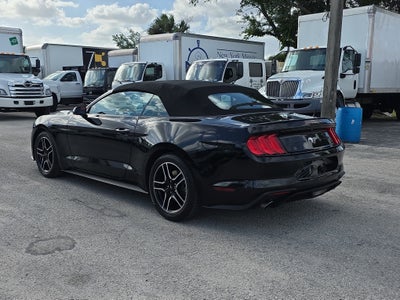 2022 Ford Mustang EcoBoost