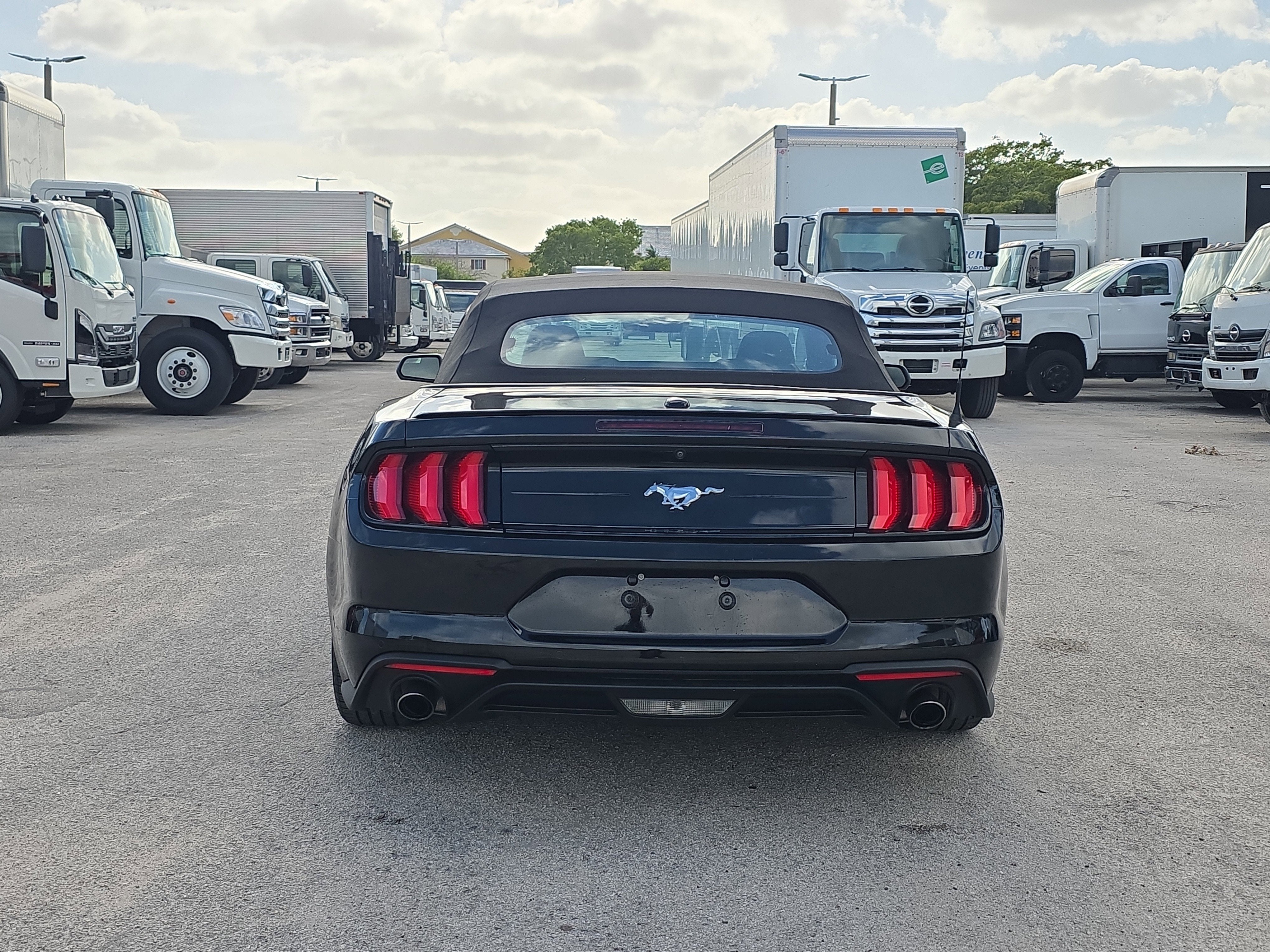 2022 Ford Mustang EcoBoost