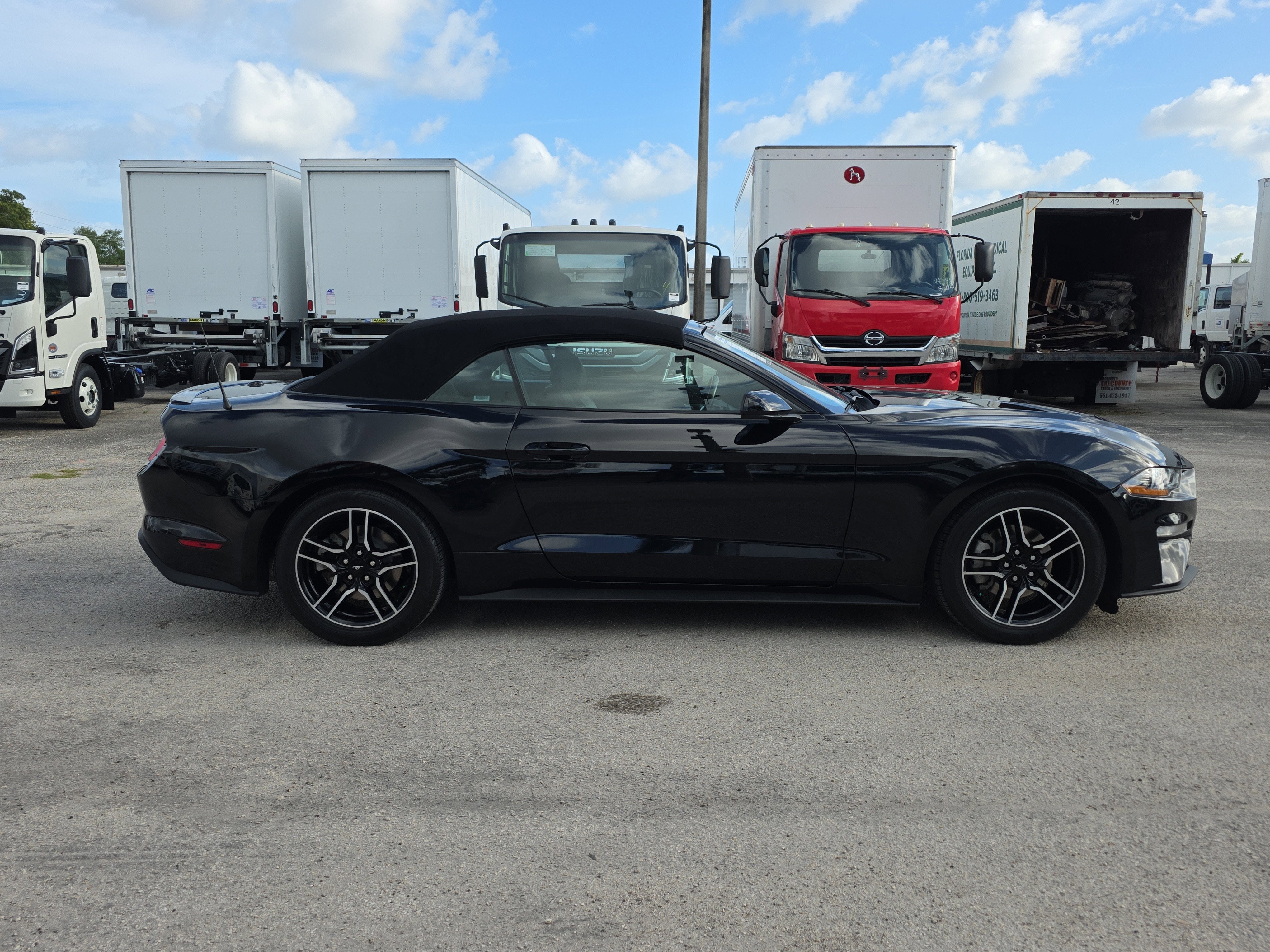 2022 Ford Mustang EcoBoost