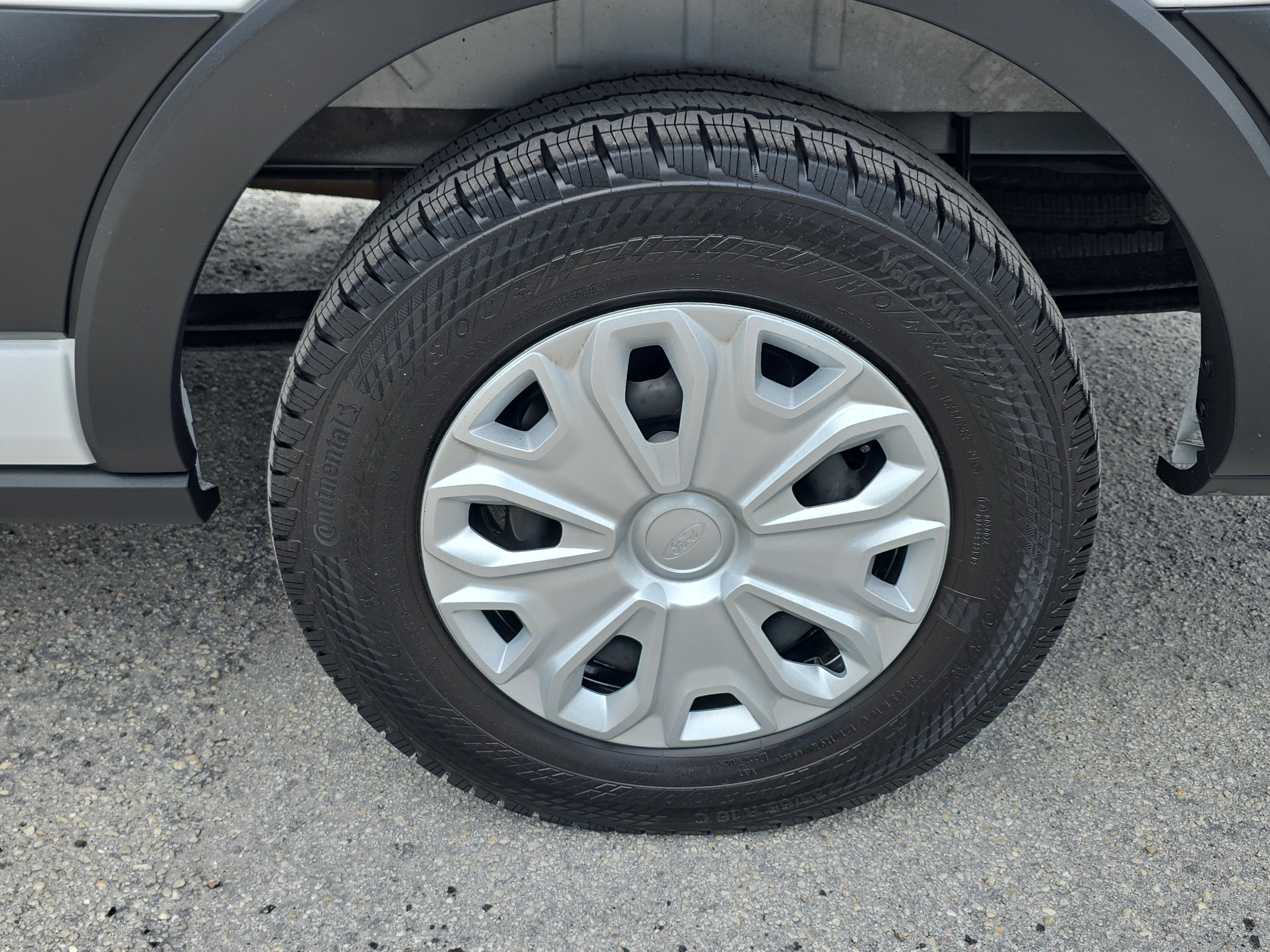 2026 Ford Transit Passenger Wagon XL