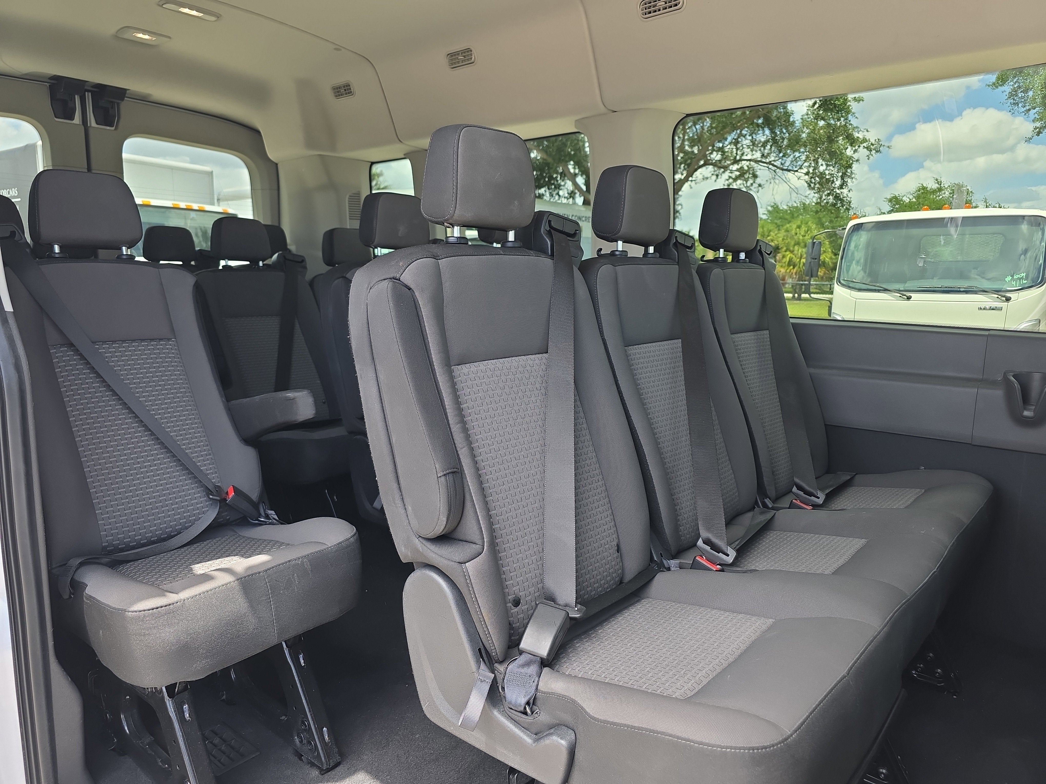 2026 Ford Transit Passenger Wagon XL