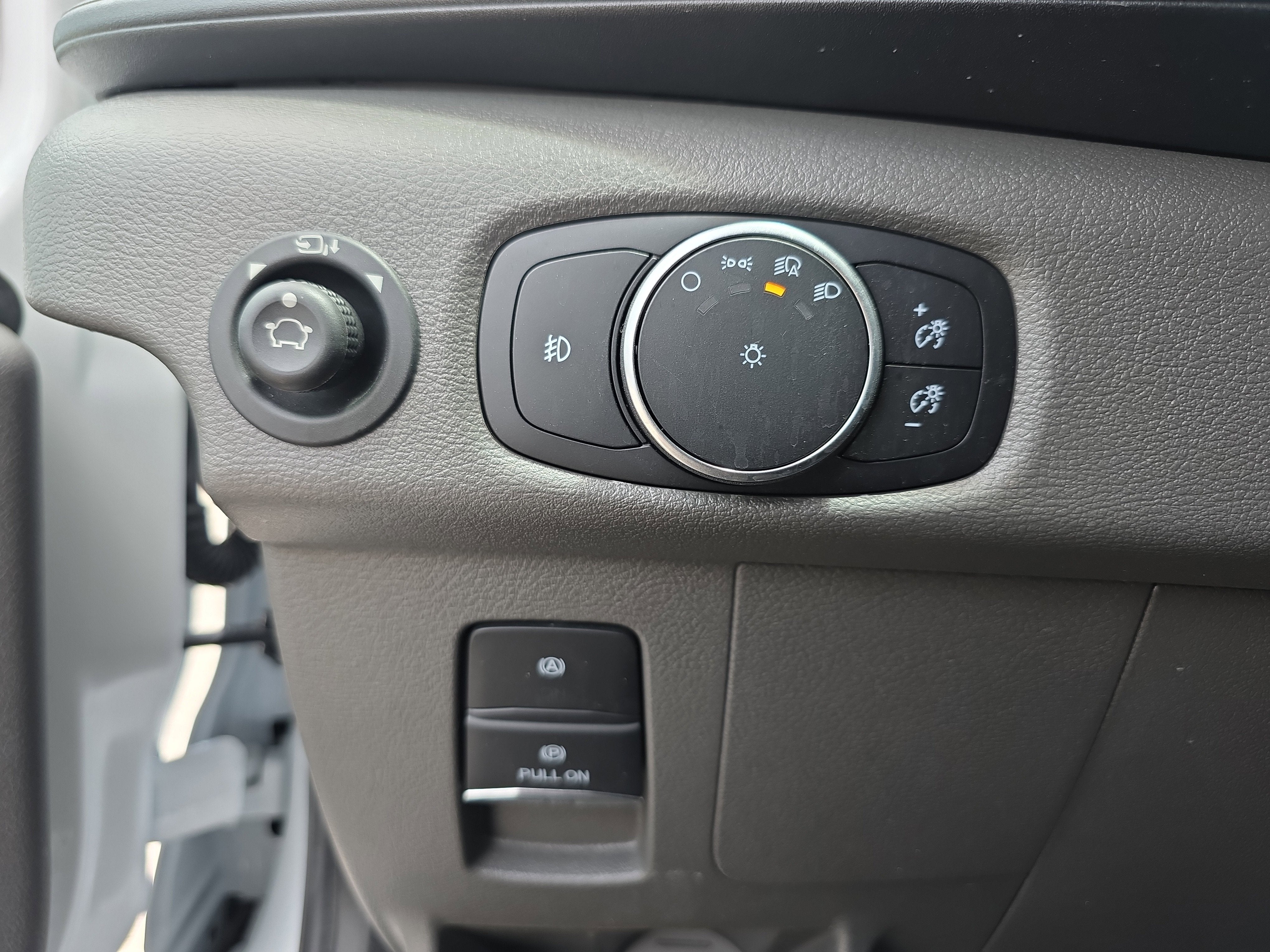 2026 Ford Transit Passenger Wagon XL