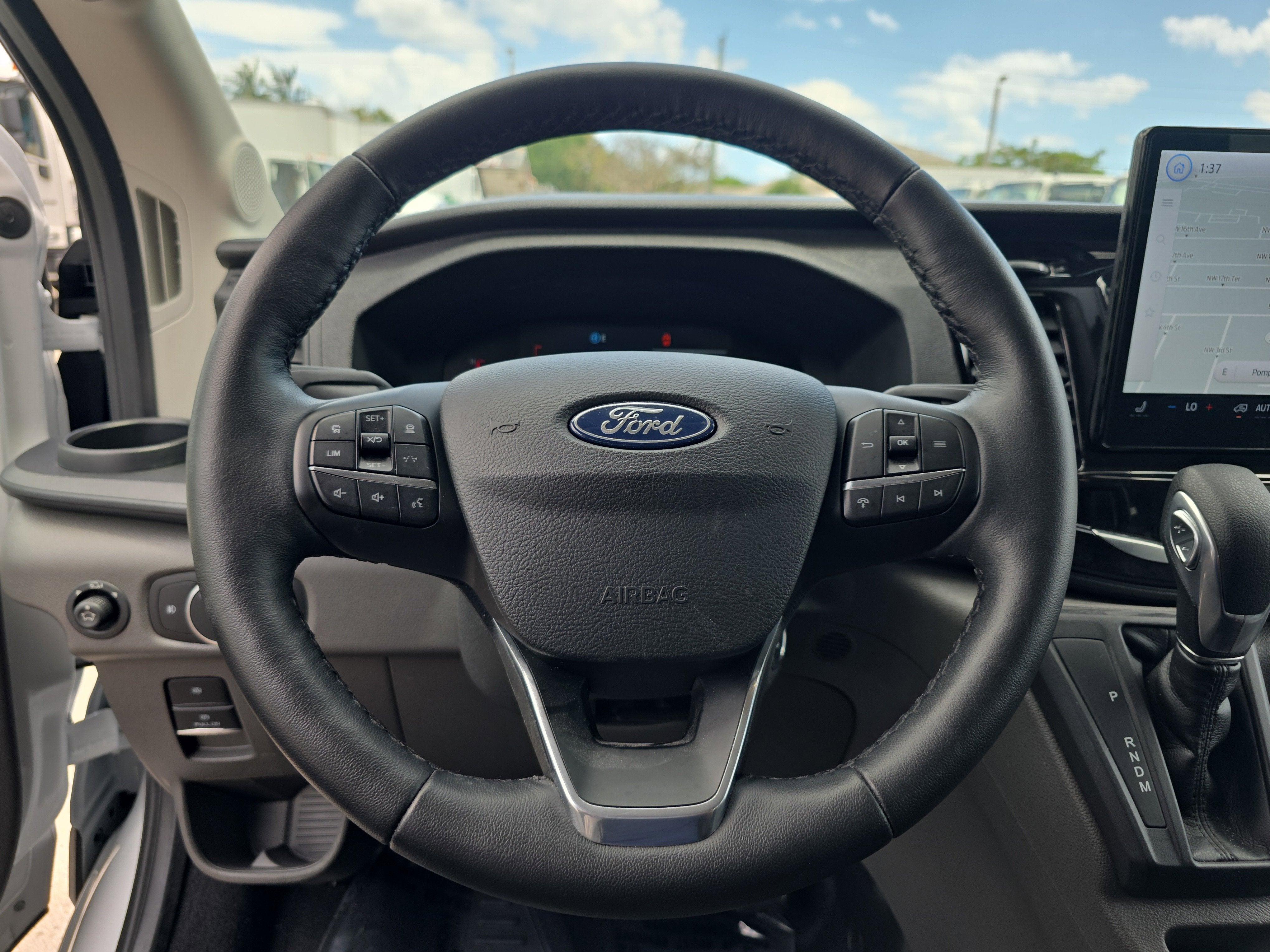 2026 Ford Transit Passenger Wagon XL