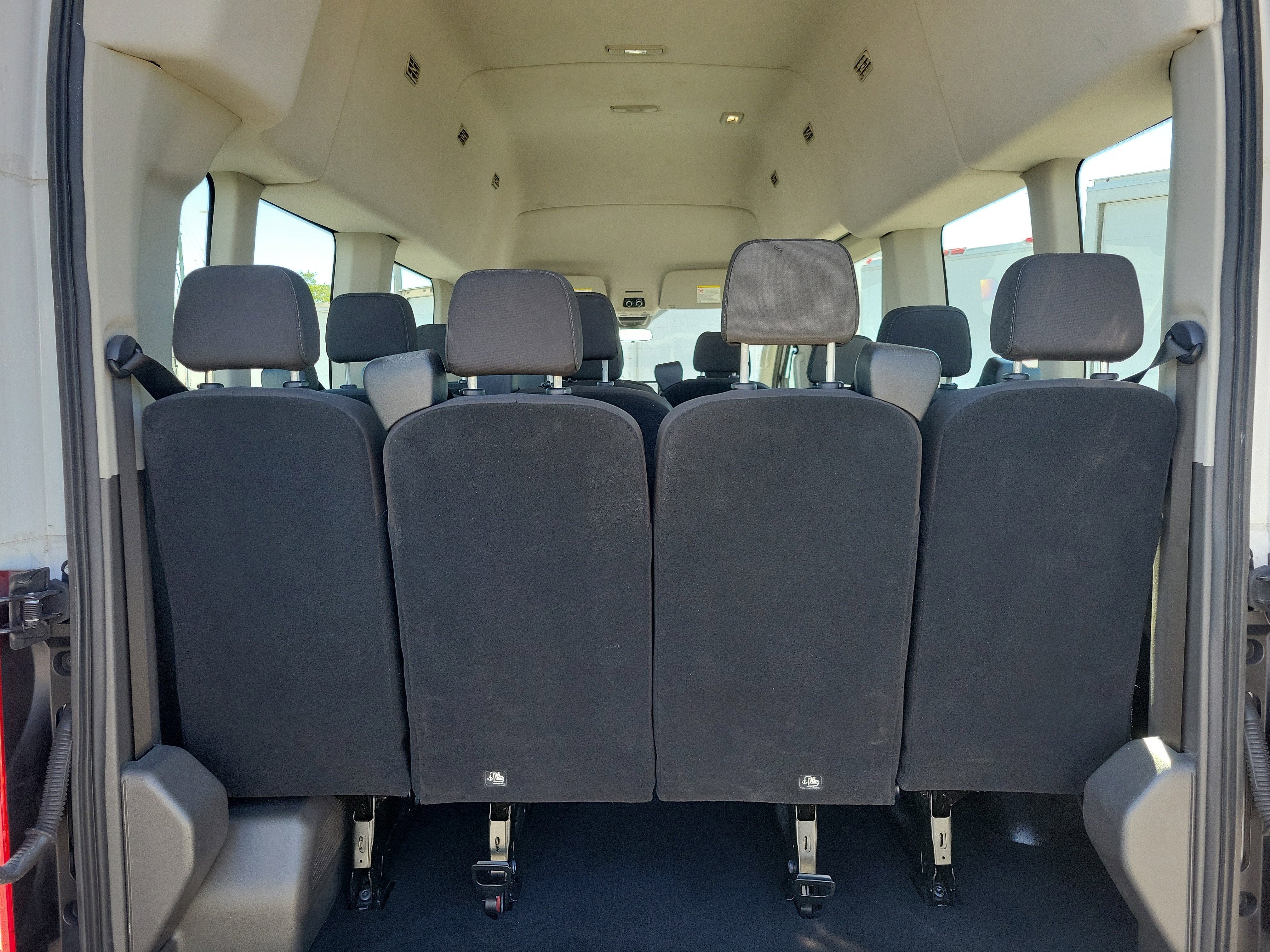 2022 Ford Transit Passenger Wagon XL