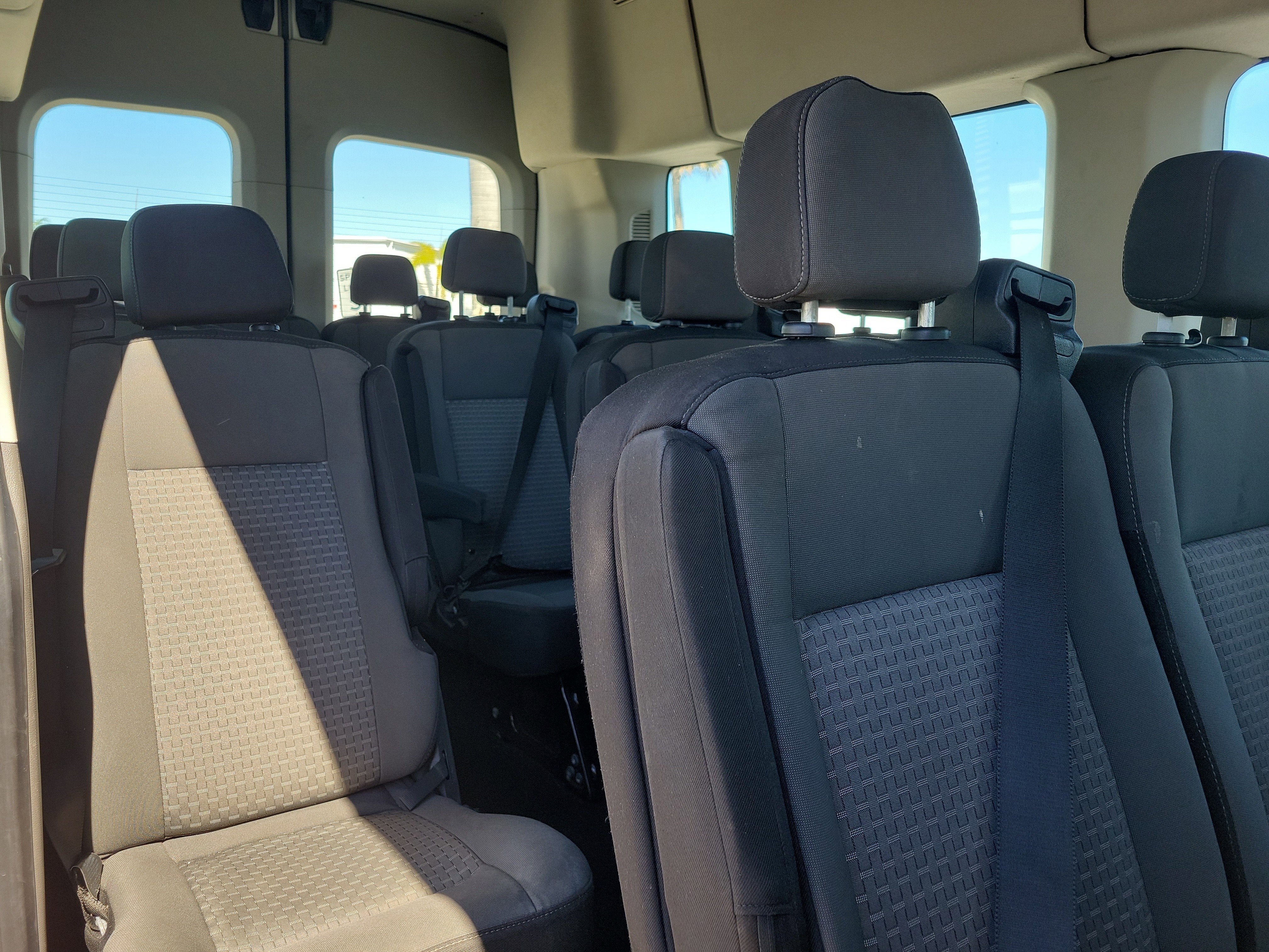 2022 Ford Transit Passenger Wagon XL
