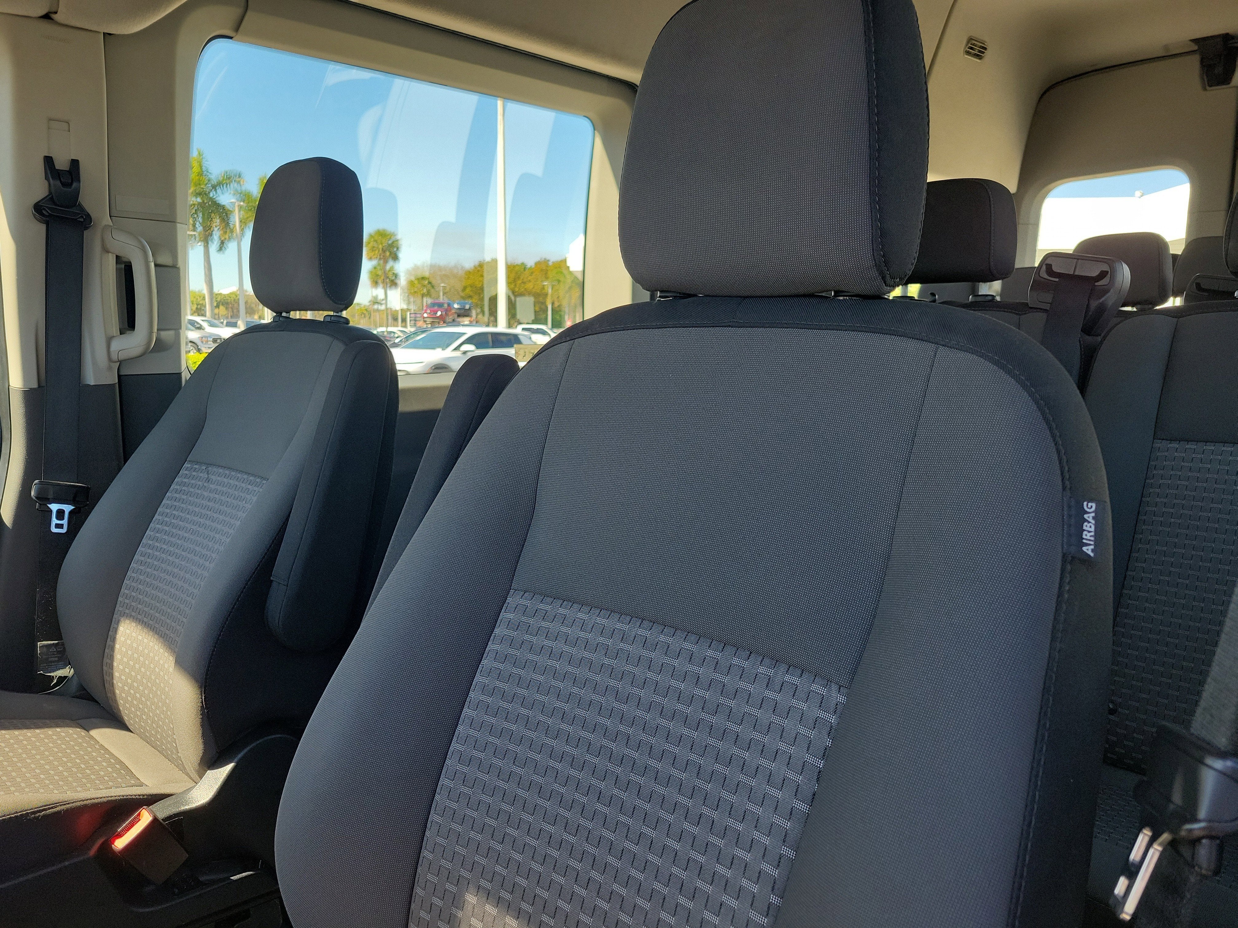 2022 Ford Transit Passenger Wagon XL
