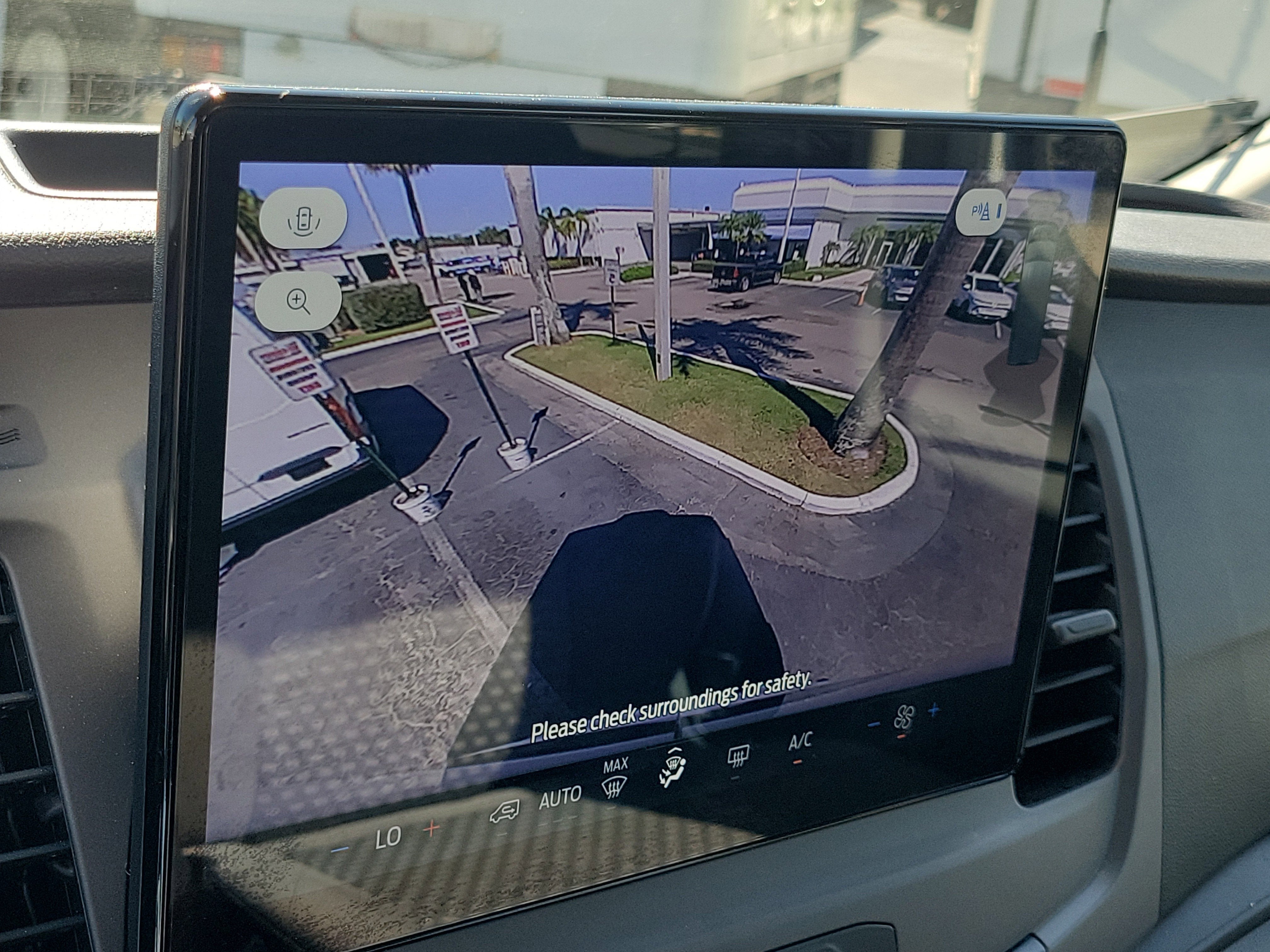 2022 Ford Transit Passenger Wagon XL