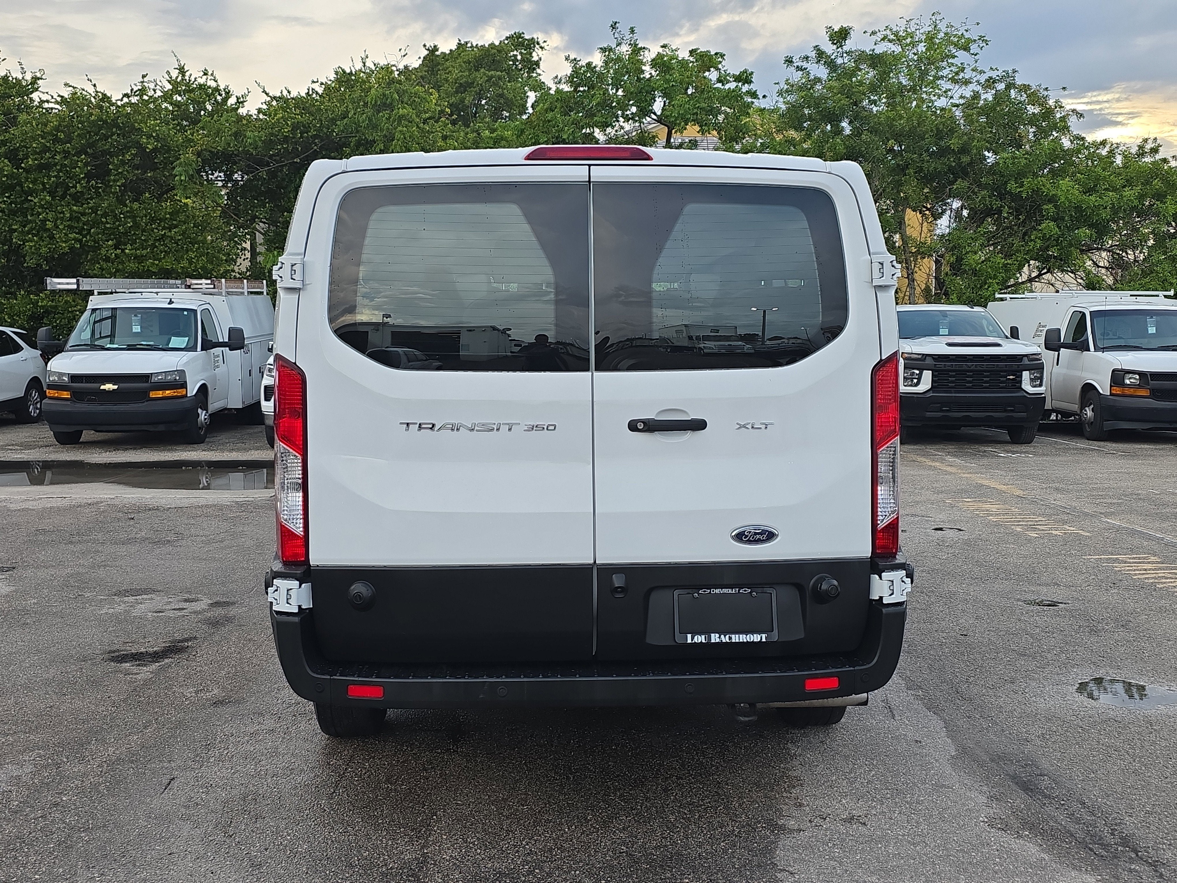 2024 Ford Transit Passenger Wagon XL