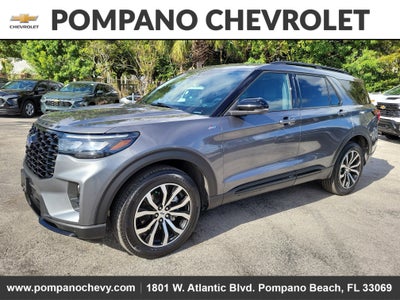 2025 Ford Explorer ST-Line