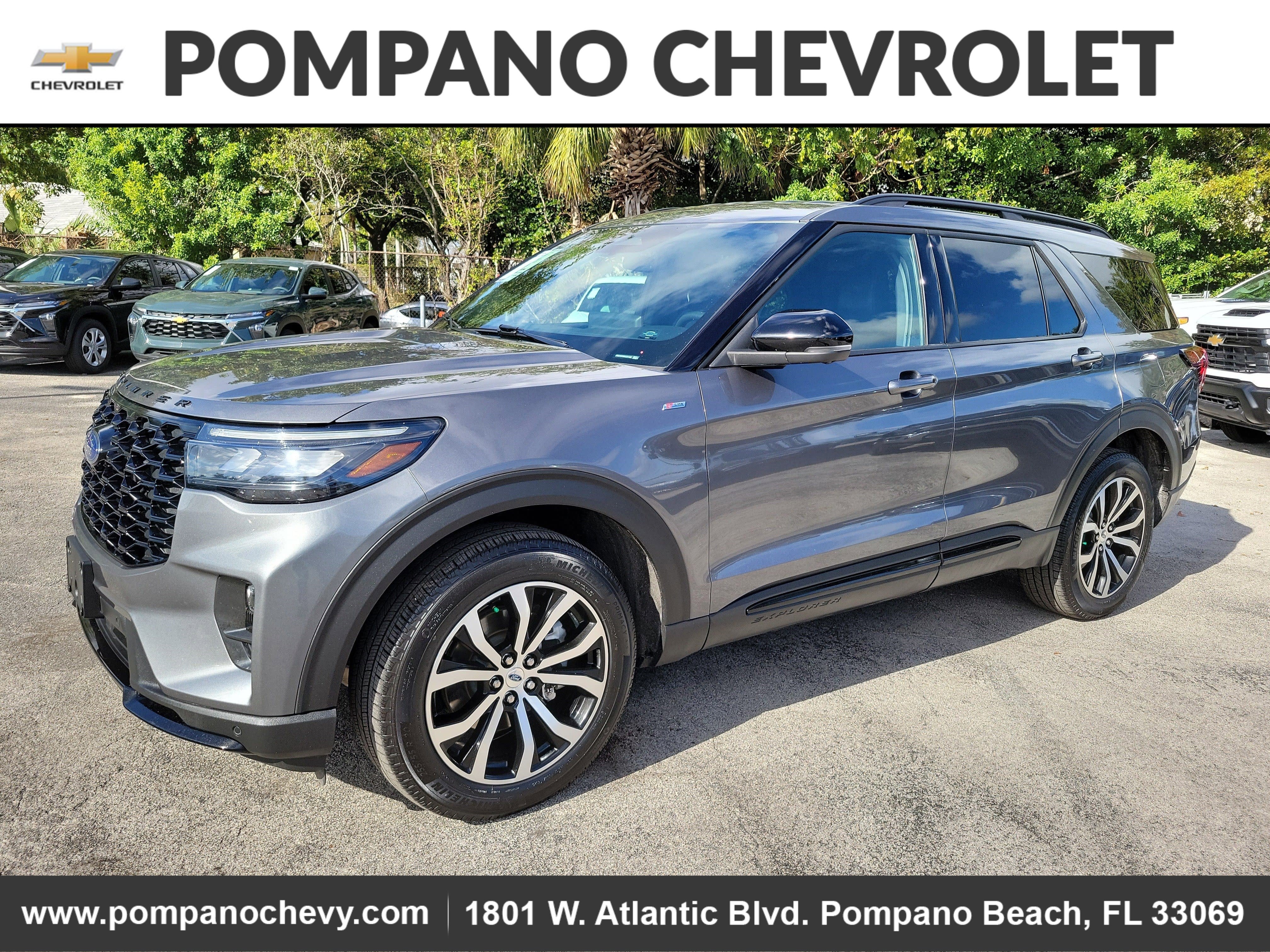 2025 Ford Explorer ST-Line