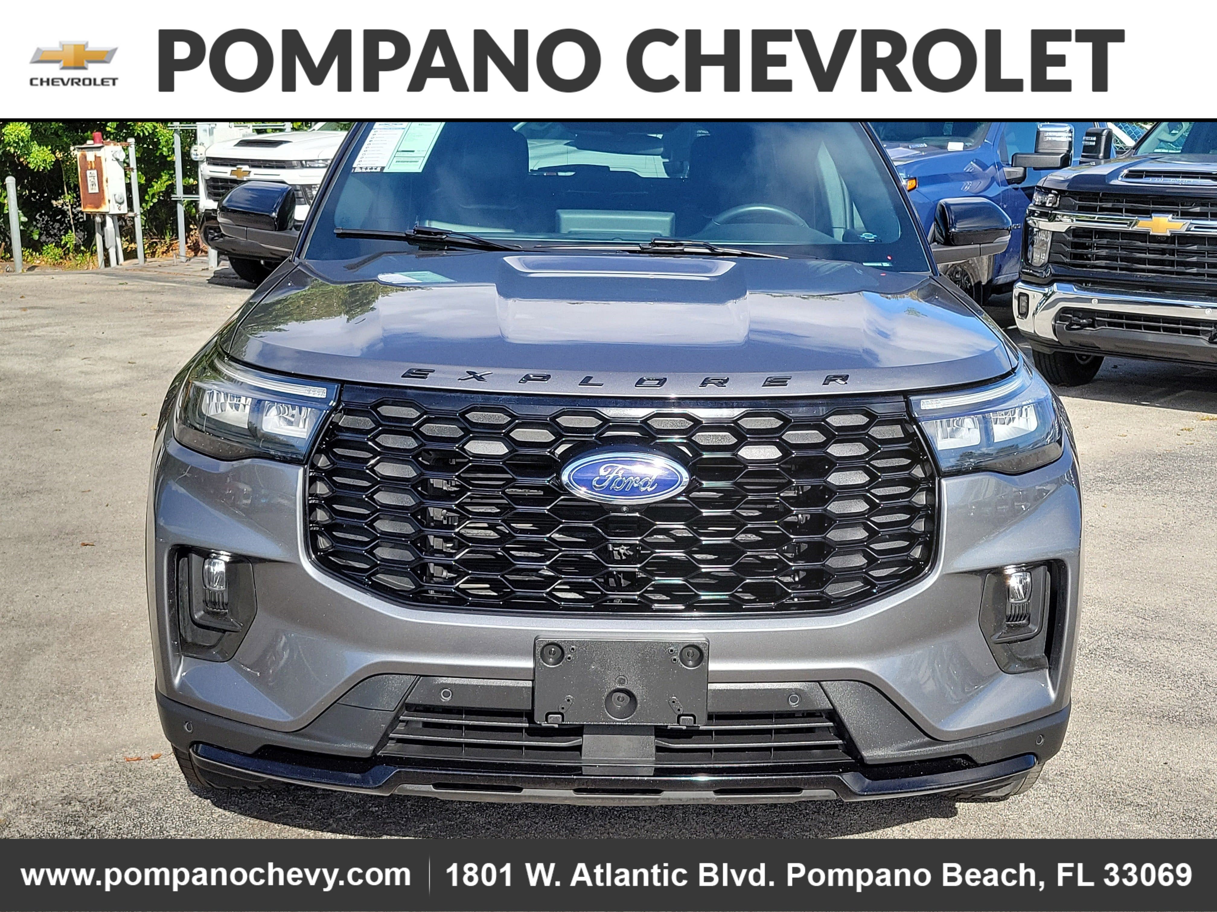 2025 Ford Explorer ST-Line