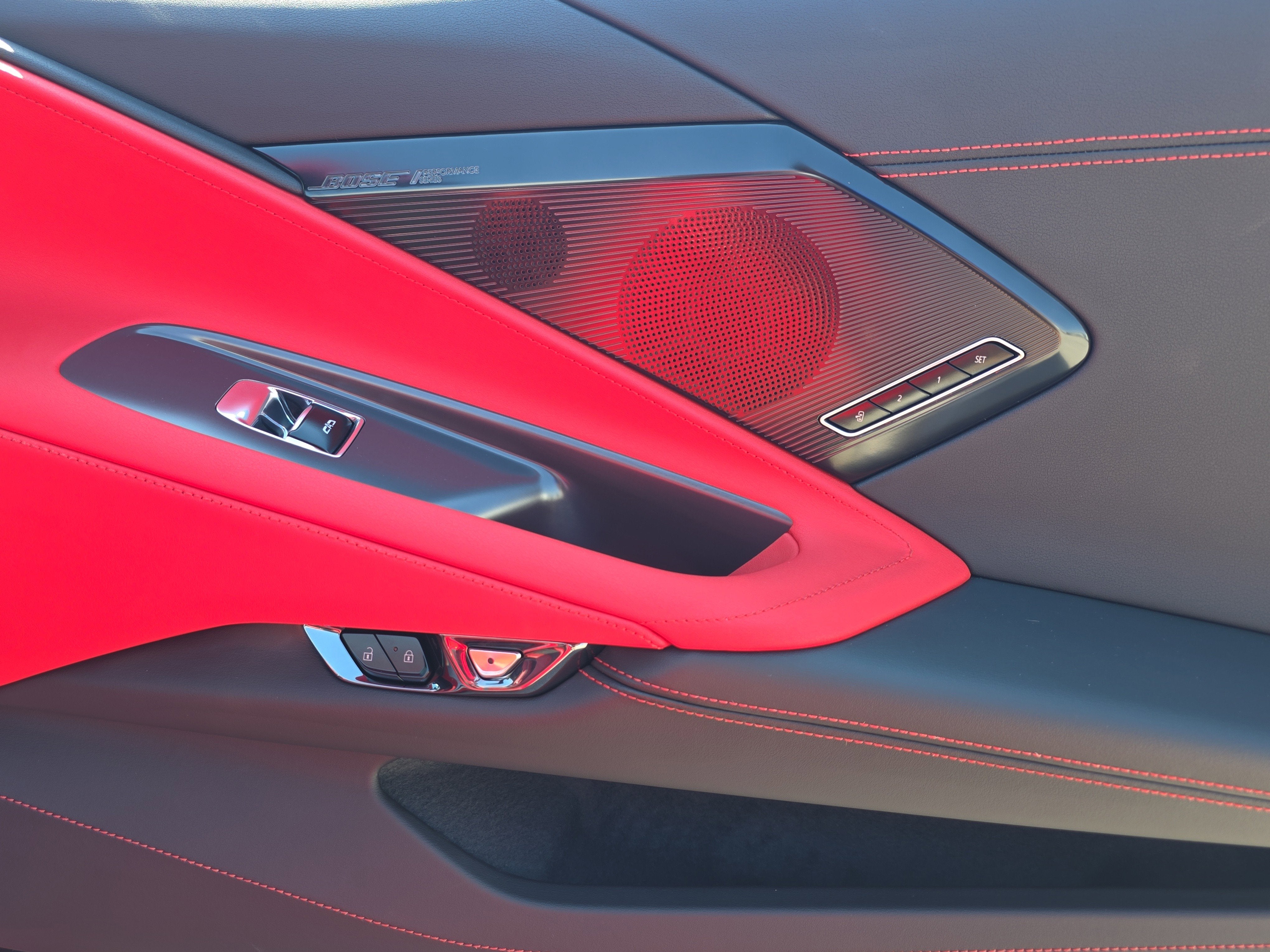 2025 Chevrolet Corvette E-Ray 2LZ