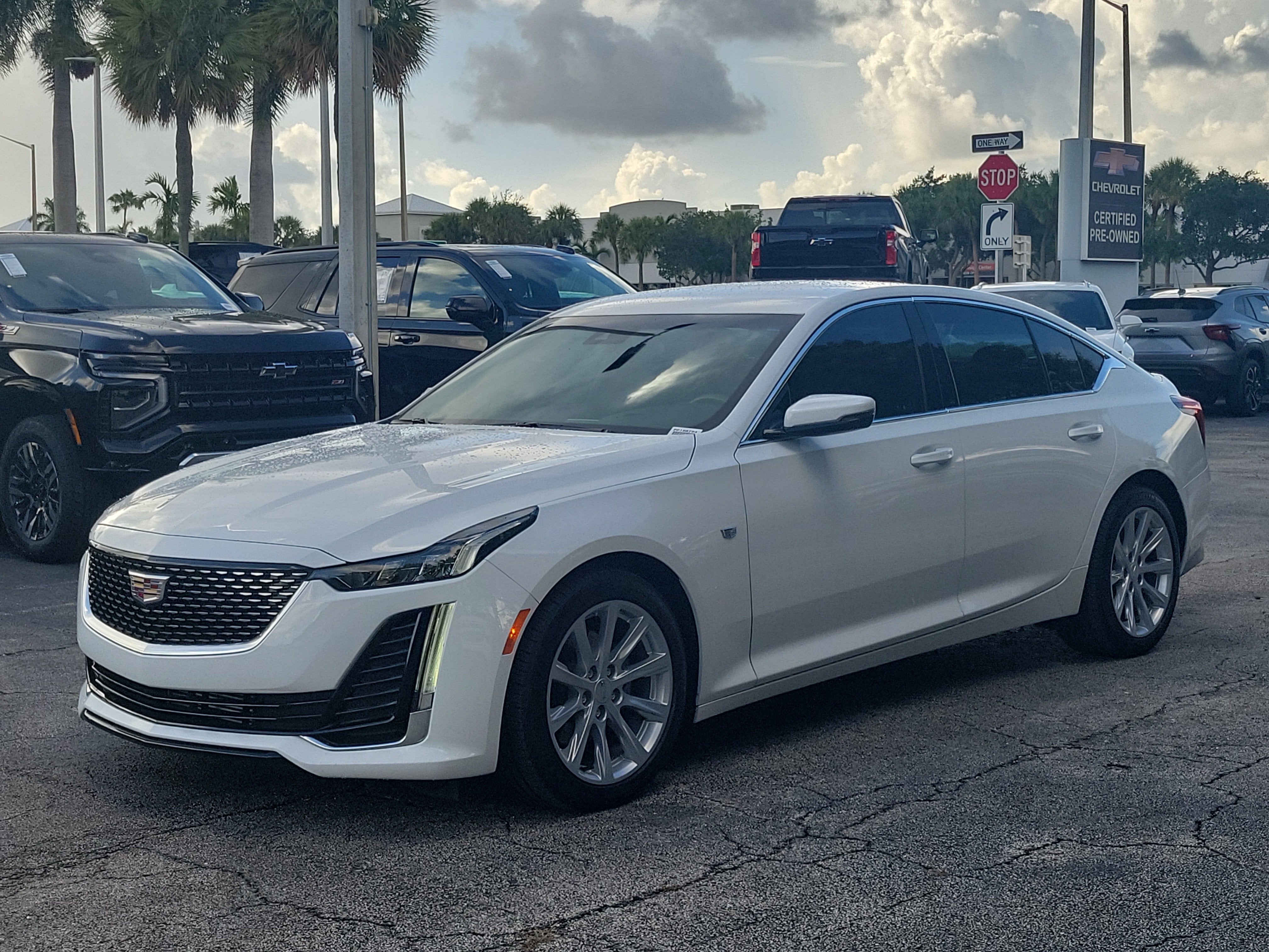 2023 Cadillac CT5 Luxury