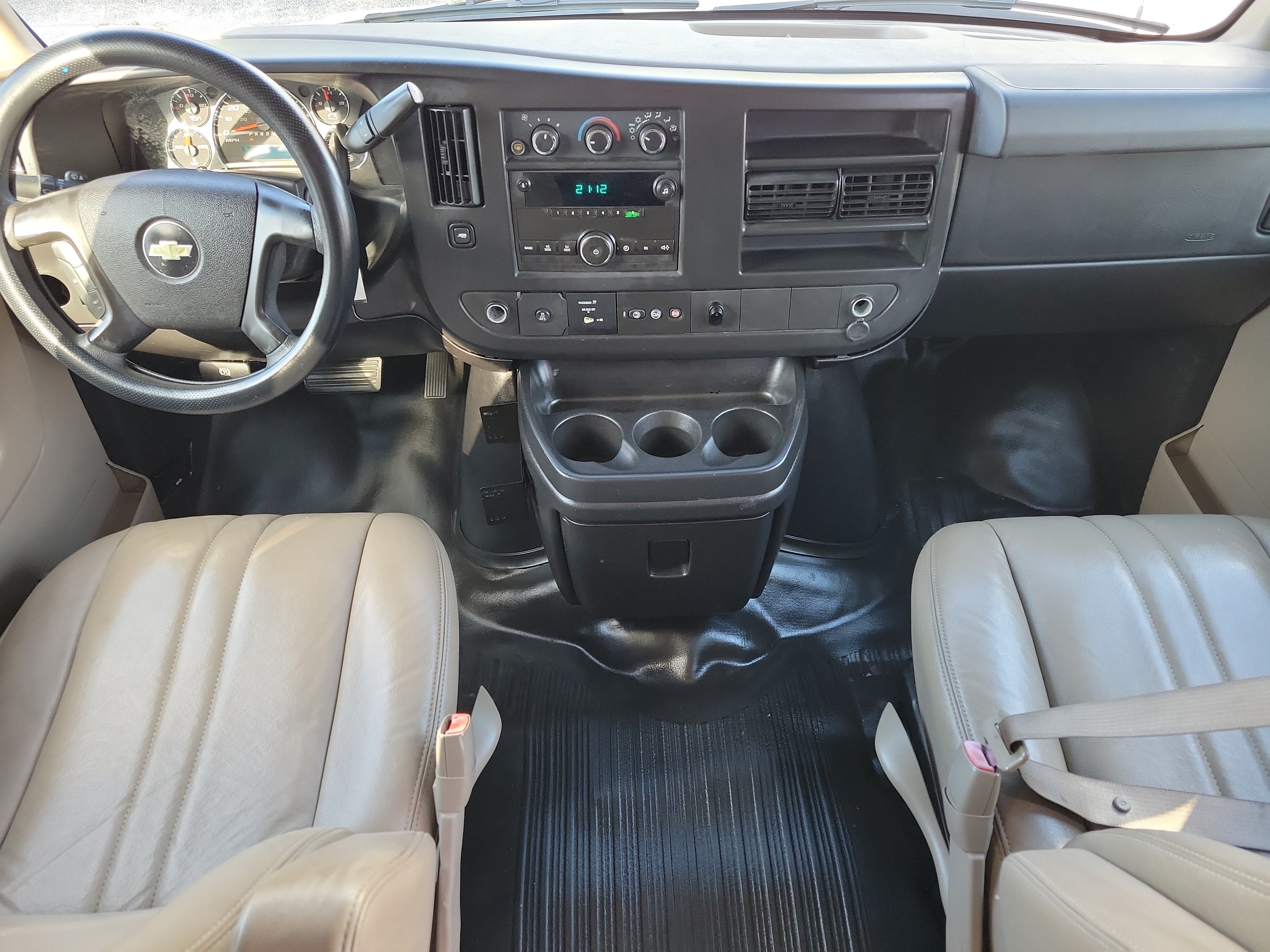 2014 Chevrolet Express Passenger 2500 LS