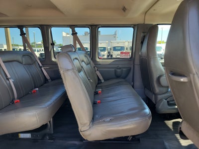 2023 Chevrolet Express Passenger 3500 1LS