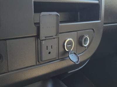 2023 Chevrolet Express Passenger 3500 1LS