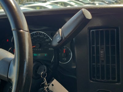 2023 Chevrolet Express Passenger 3500 1LS