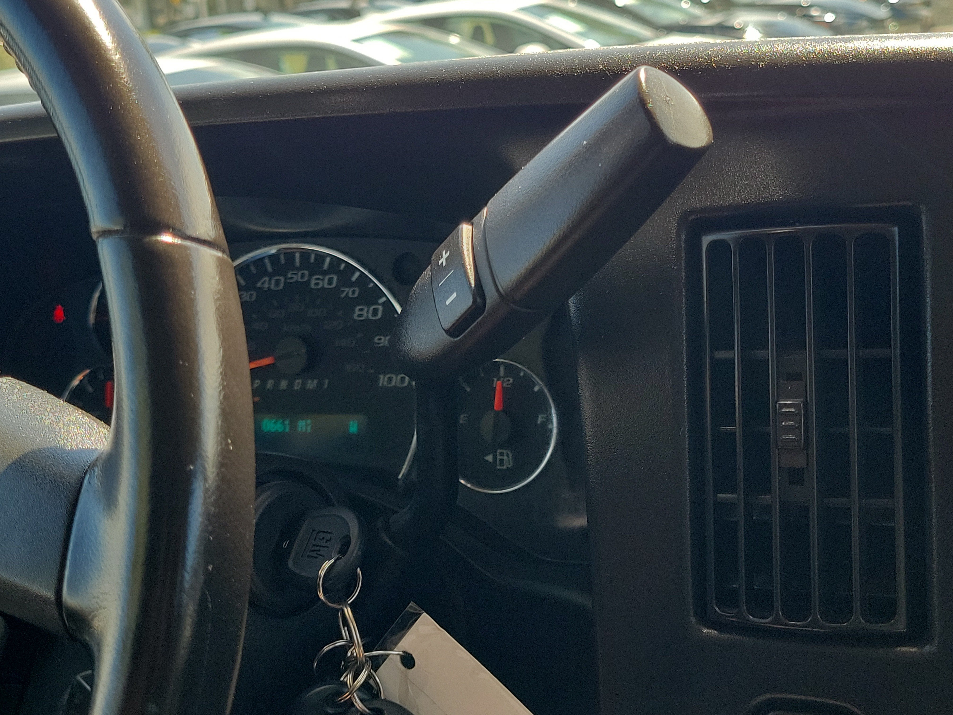 2023 Chevrolet Express Passenger 3500 1LS