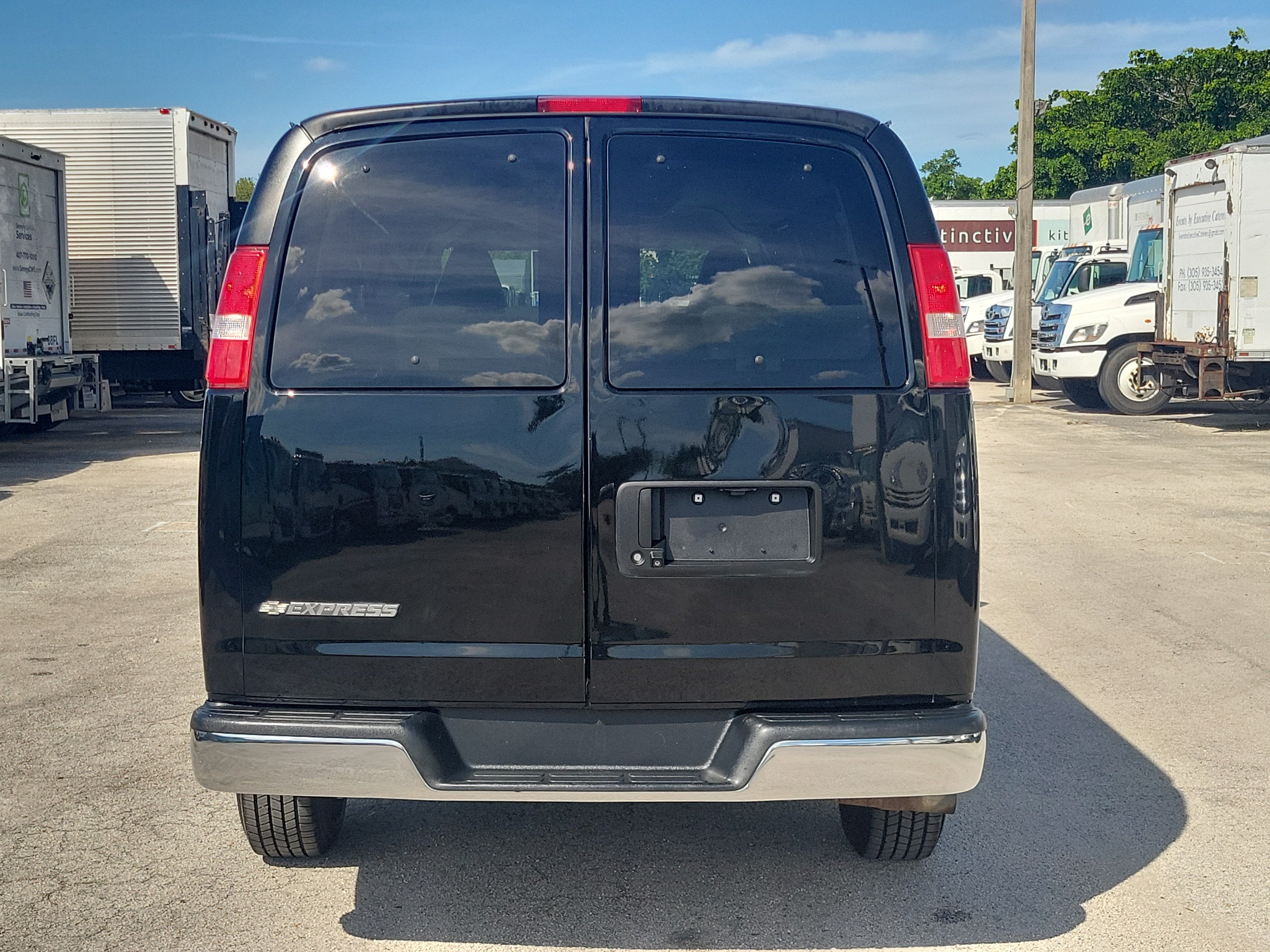 2018 Chevrolet Express Passenger 3500 LT