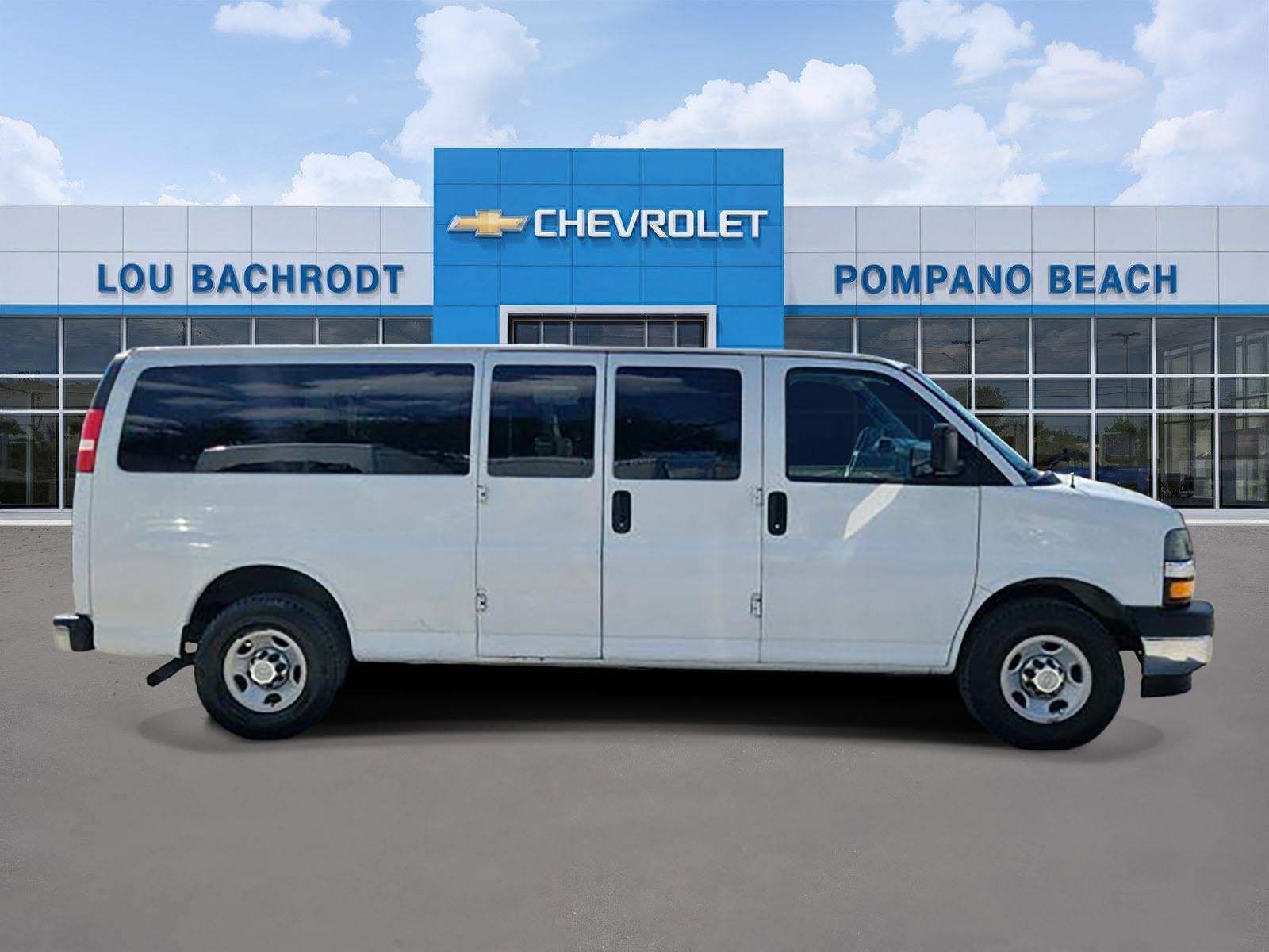 2019 Chevrolet Express Passenger 3500 LT