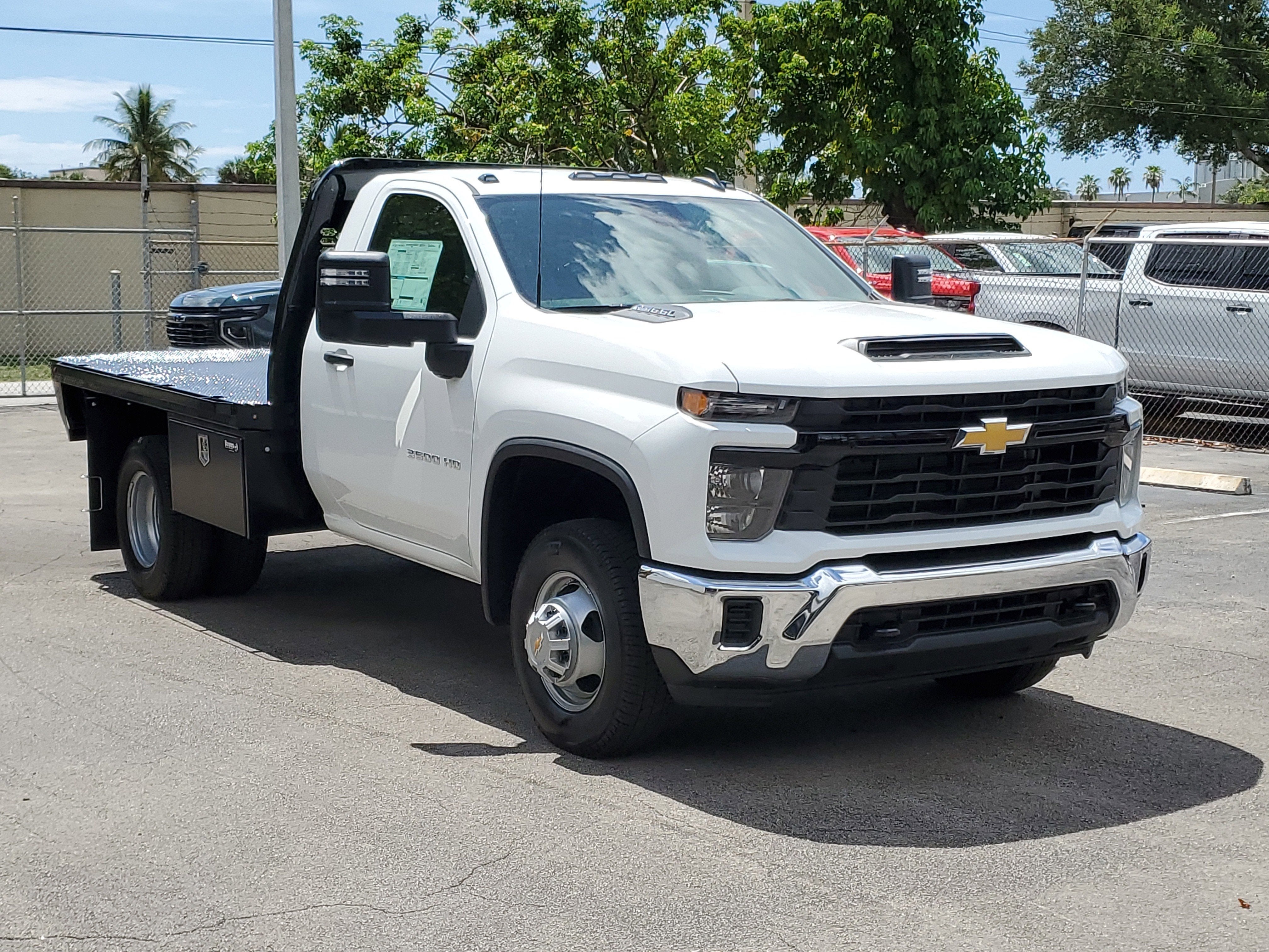 2025 Chevrolet Silverado 3500 HD Chassis Cab Work Truck