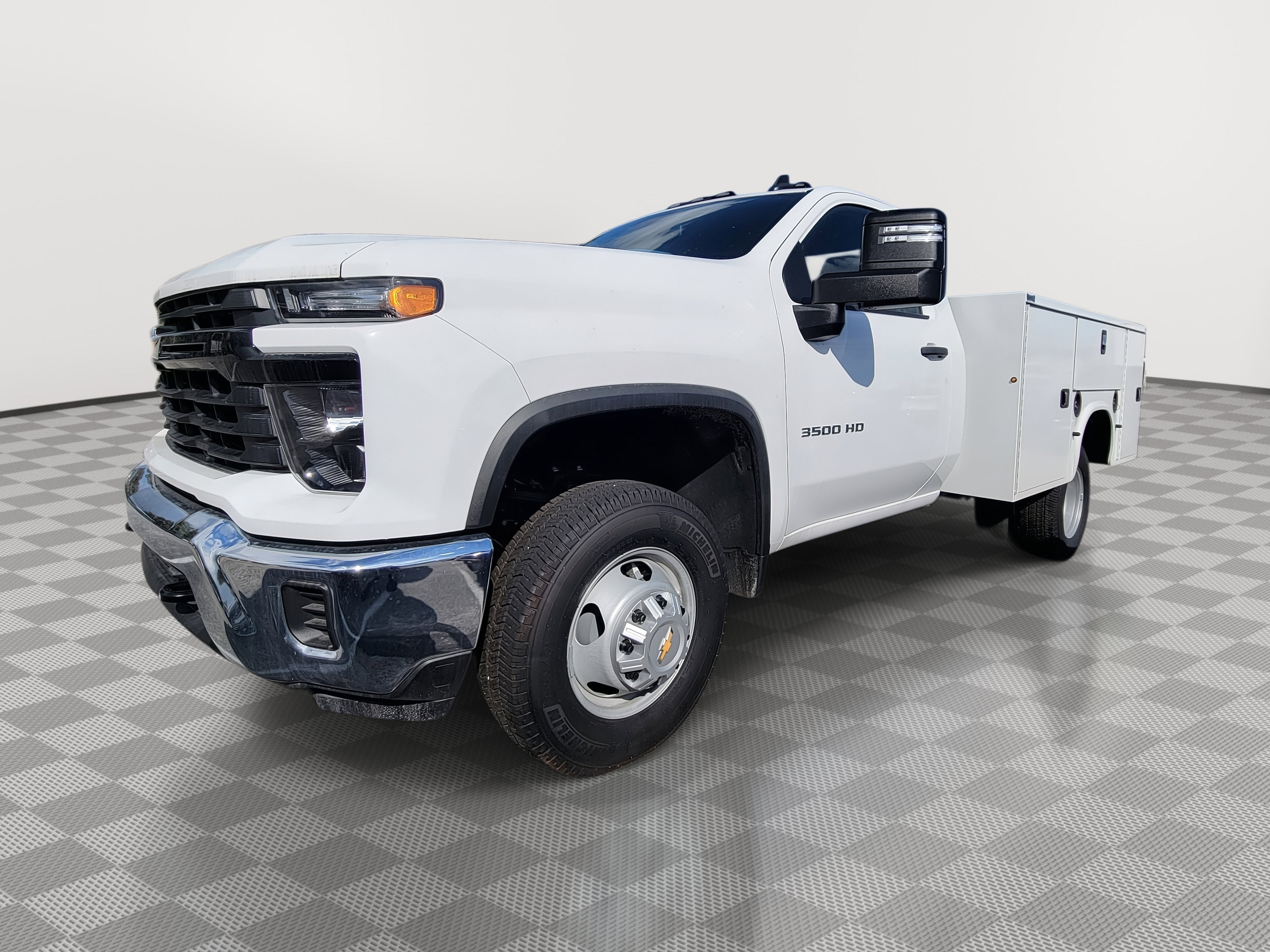 2025 Chevrolet Silverado 3500 HD Chassis Cab Work Truck
