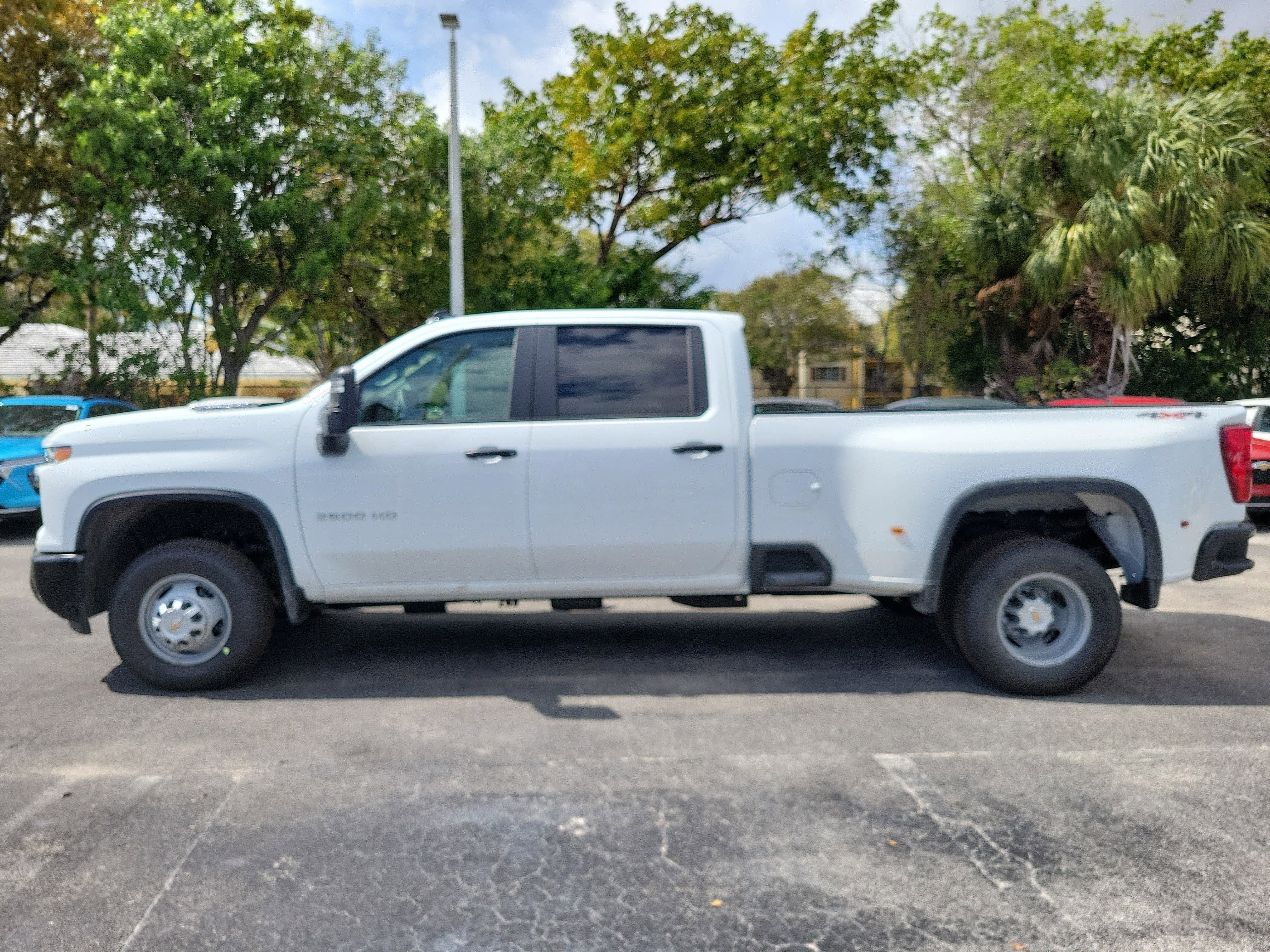 2026 Chevrolet Silverado 3500 HD WT DRW