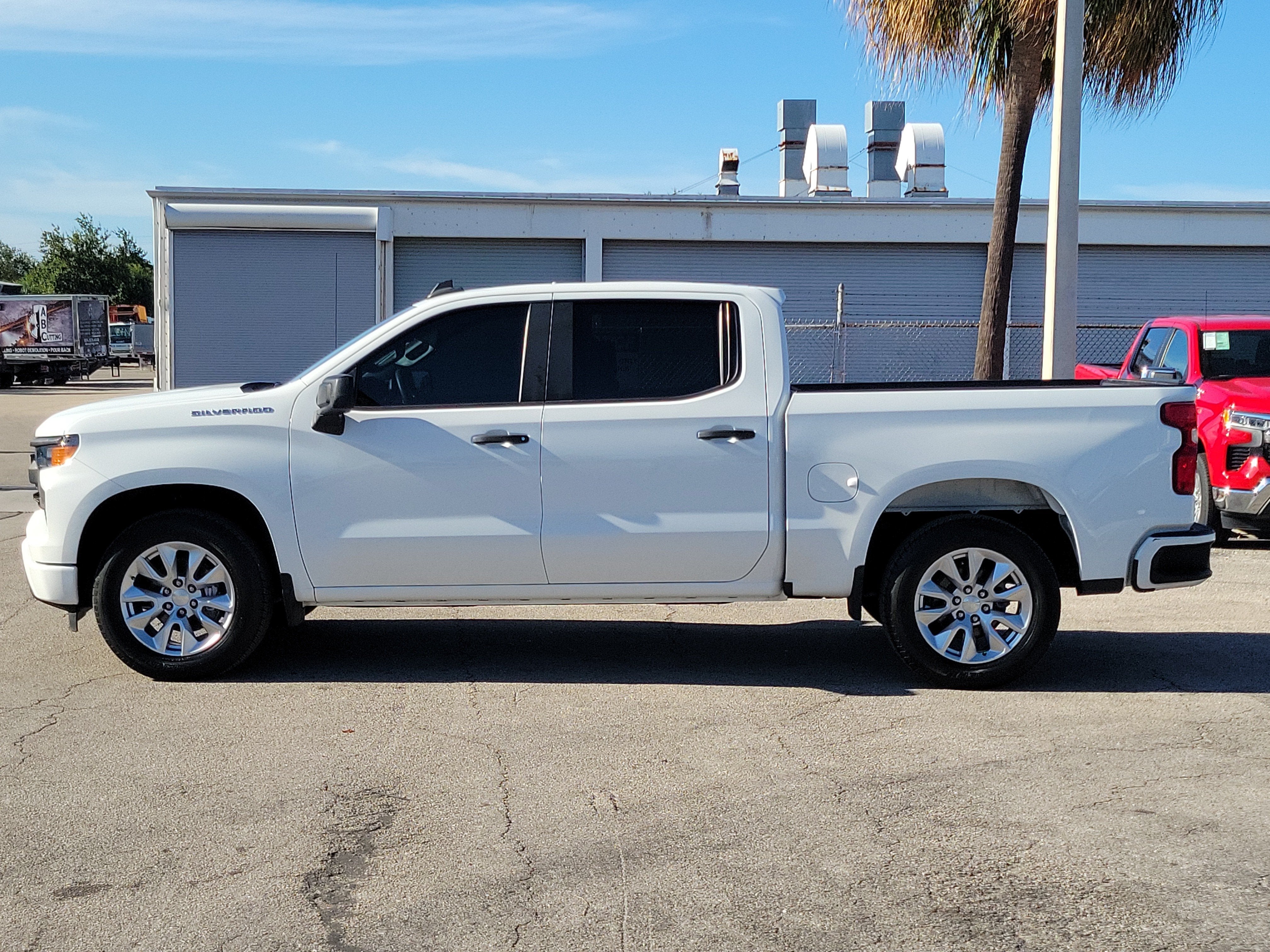 2023 Chevrolet Silverado 1500 Custom