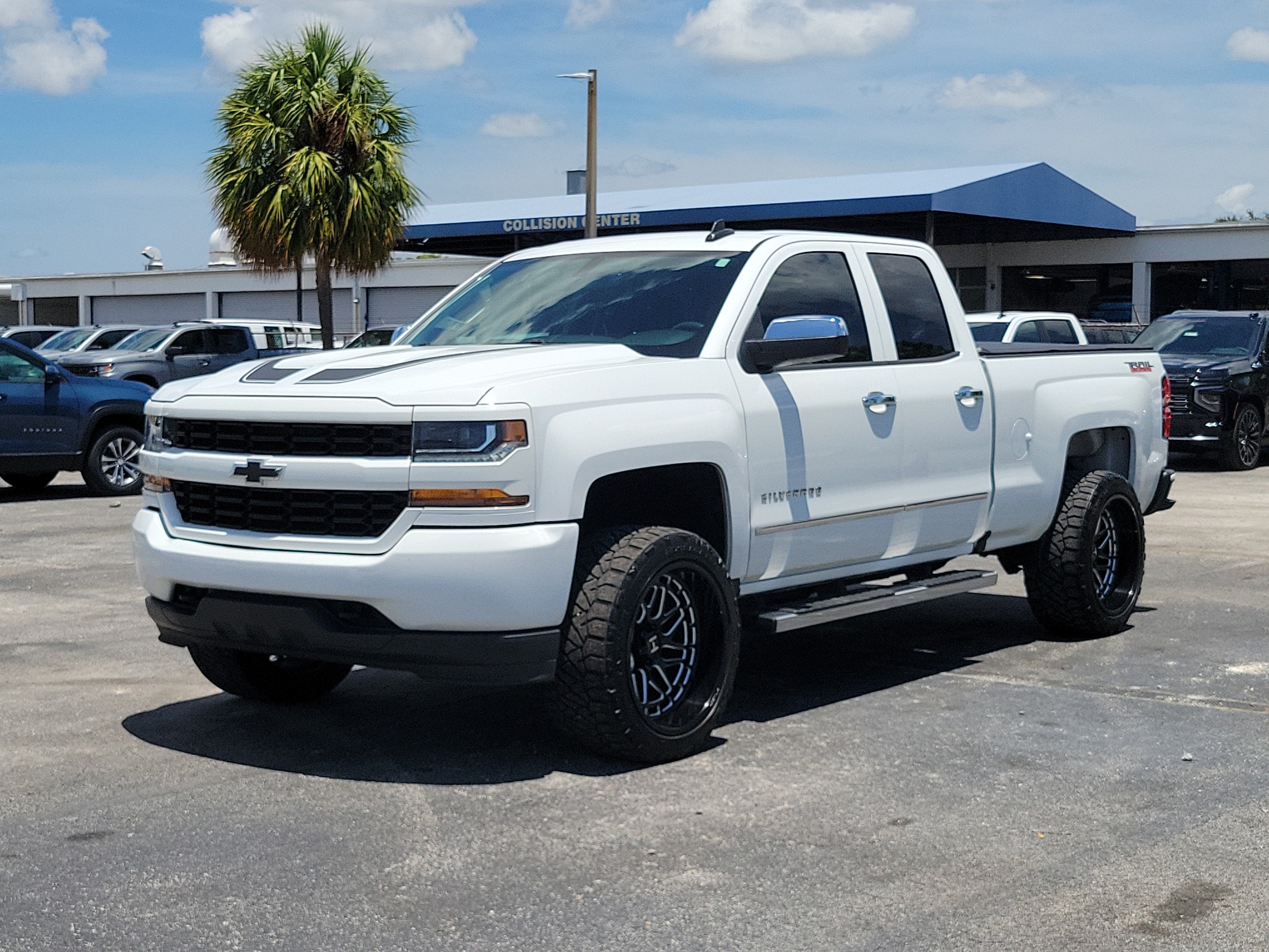 2018 Chevrolet Silverado 1500 Custom