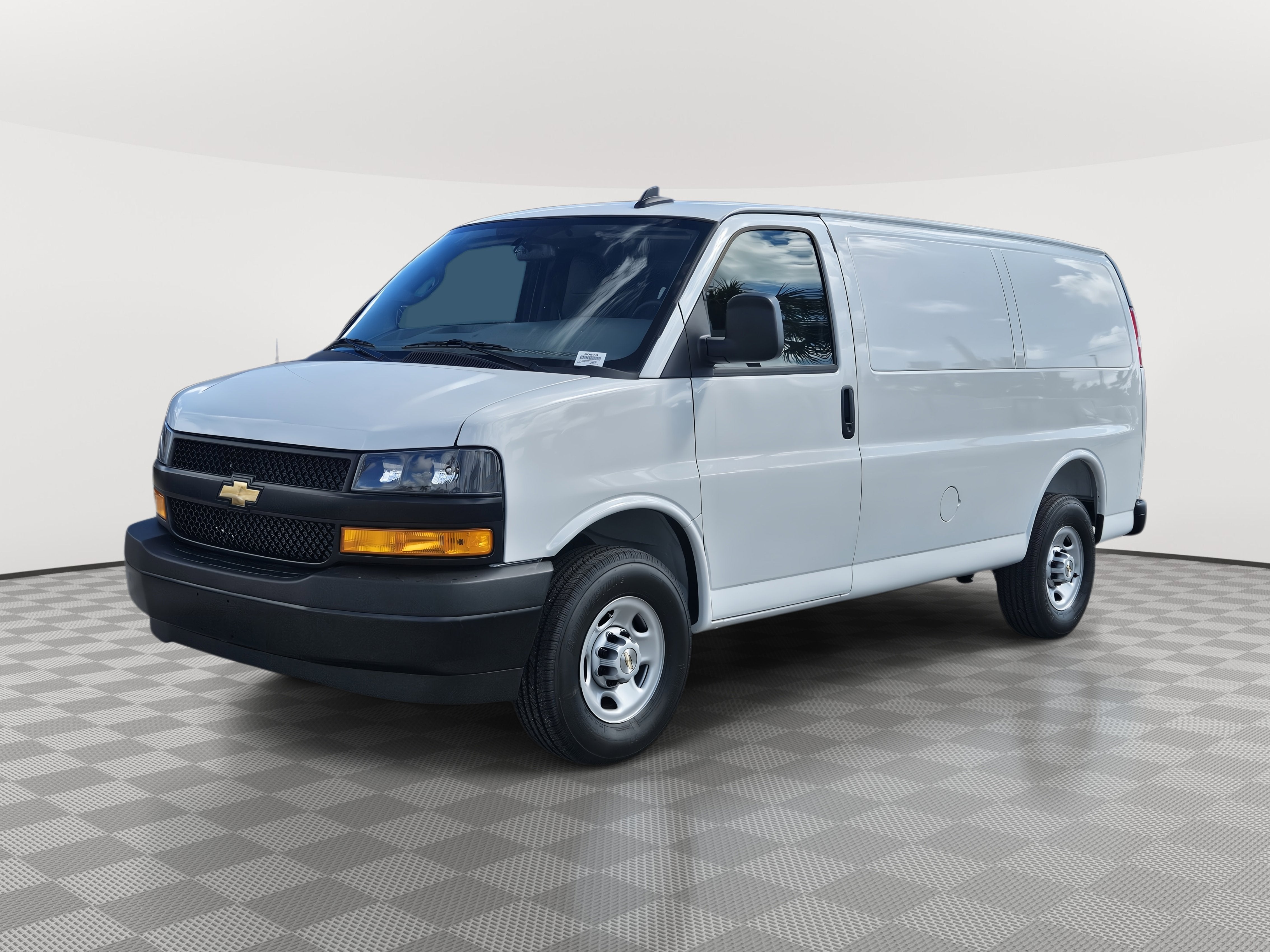 2025 Chevrolet Express Cargo 2500 WT