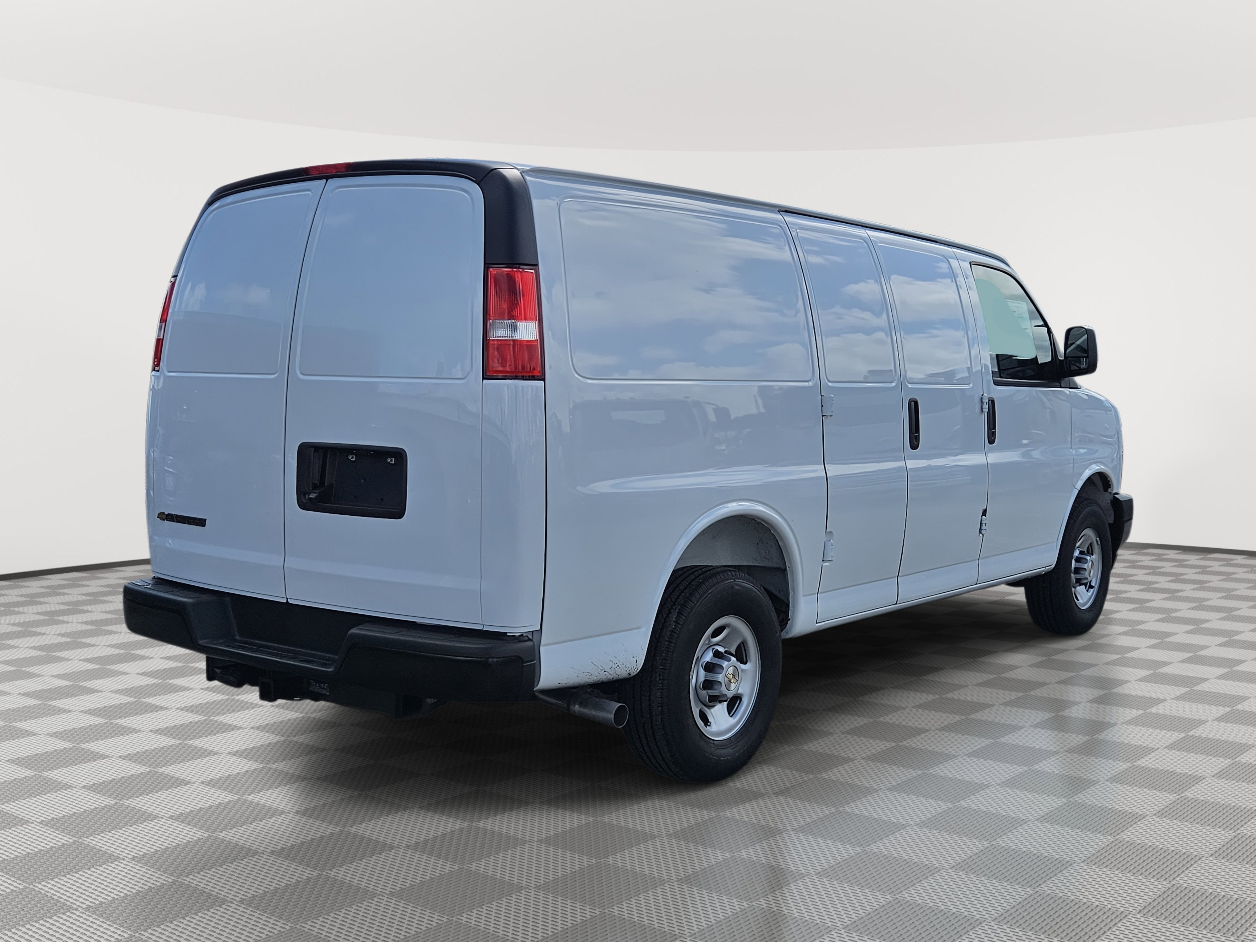 2025 Chevrolet Express Cargo 2500 WT