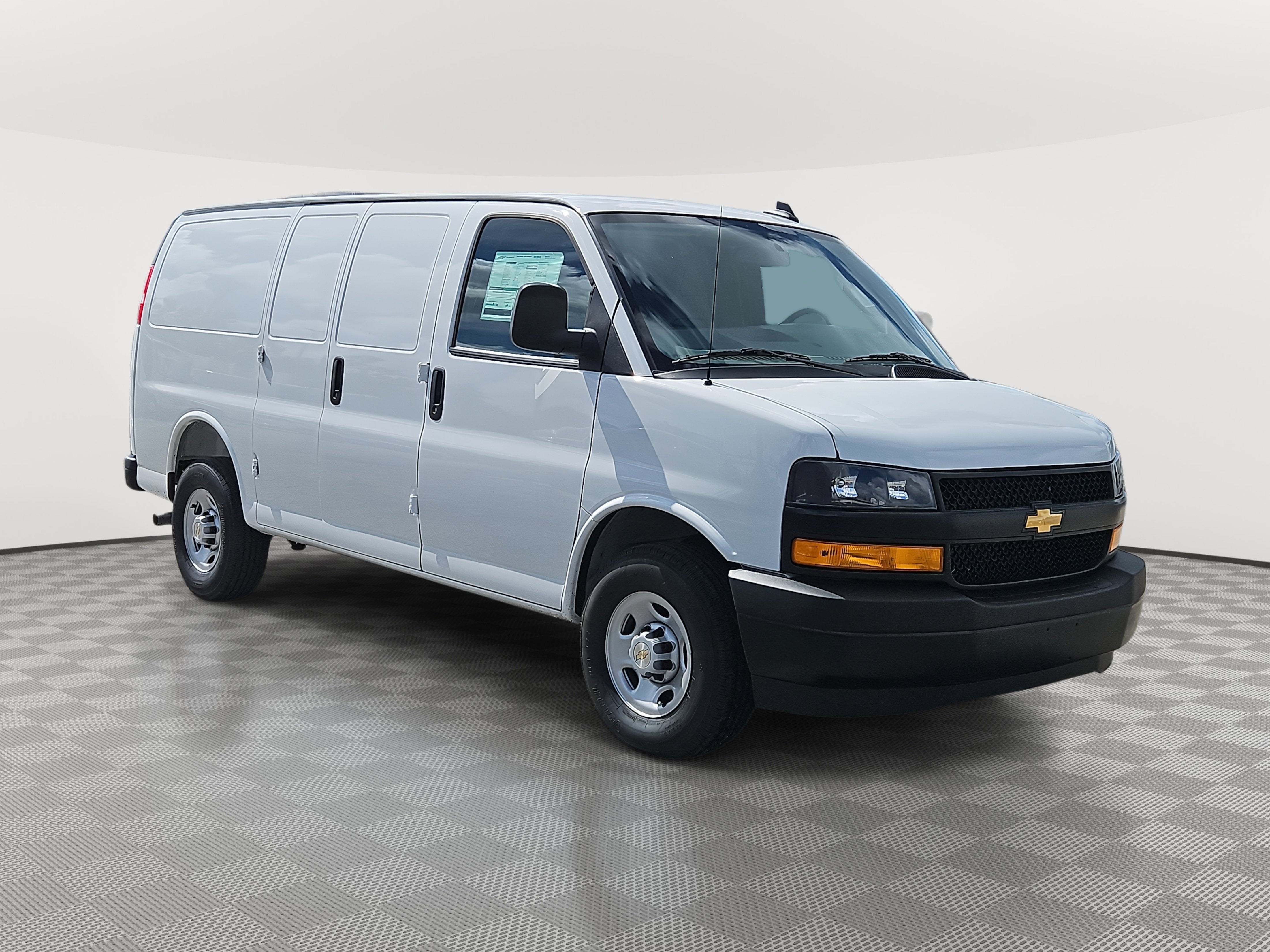 2025 Chevrolet Express Cargo 2500 WT